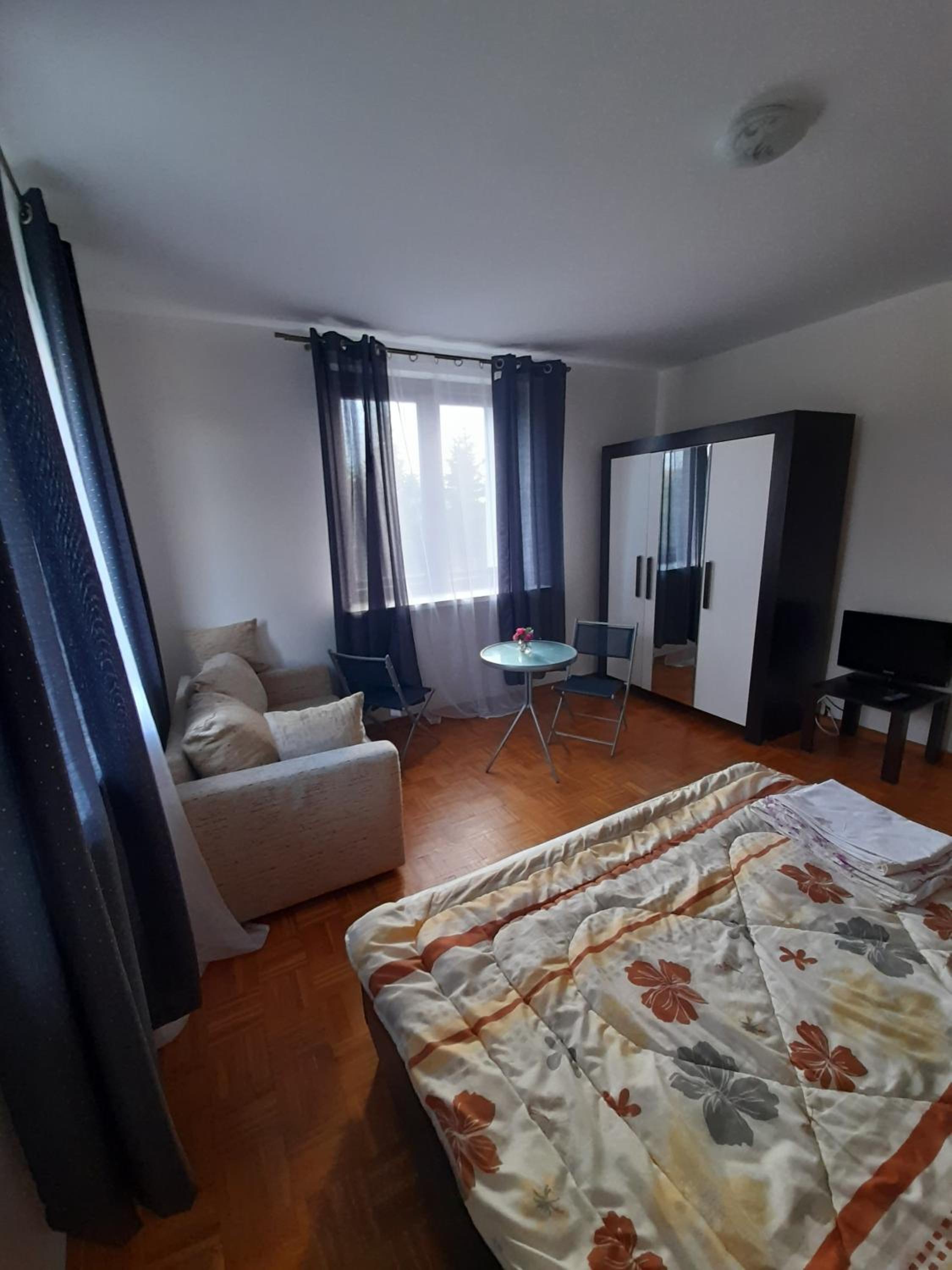 Photo 18