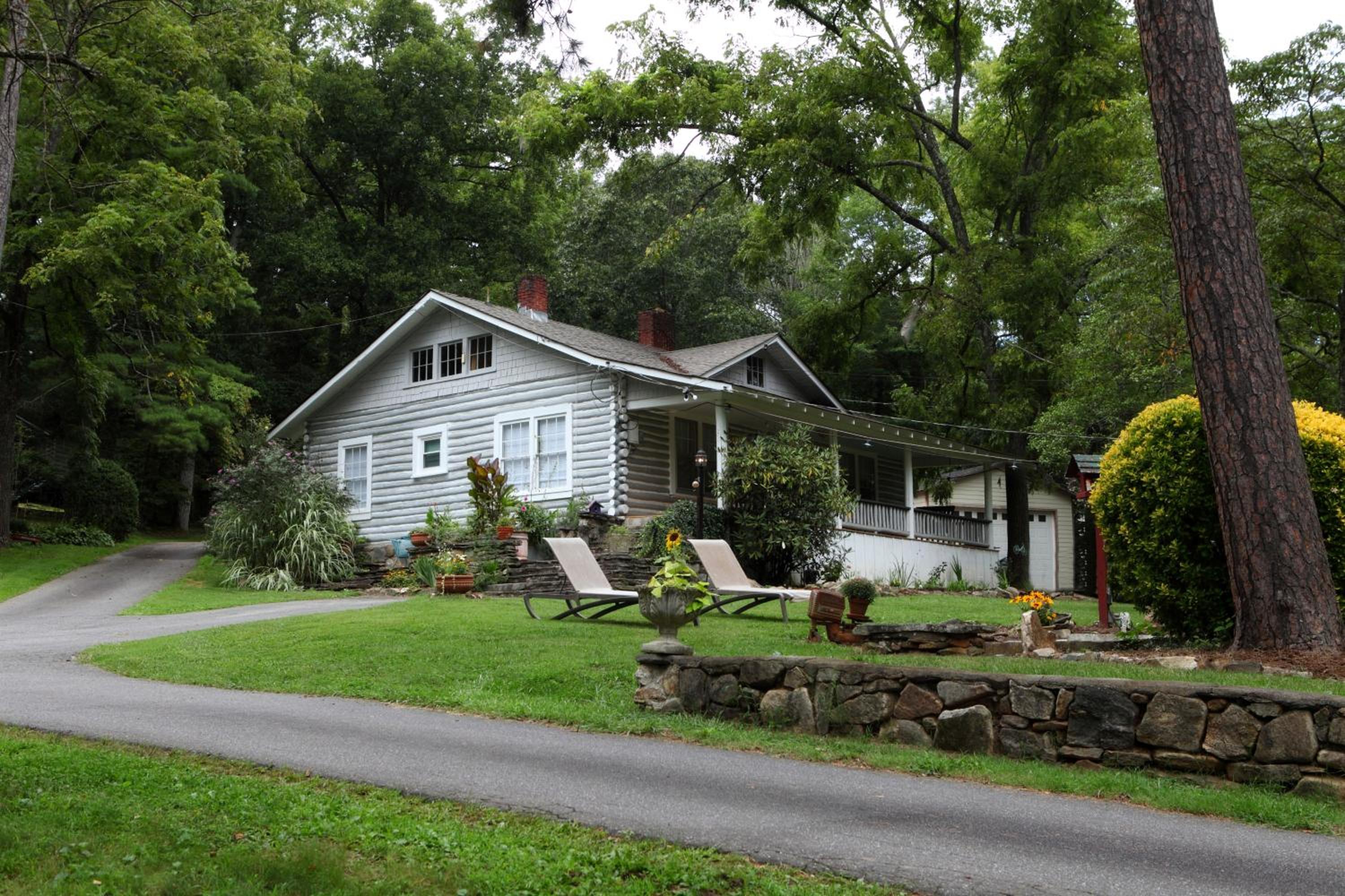 The Pines Cottages