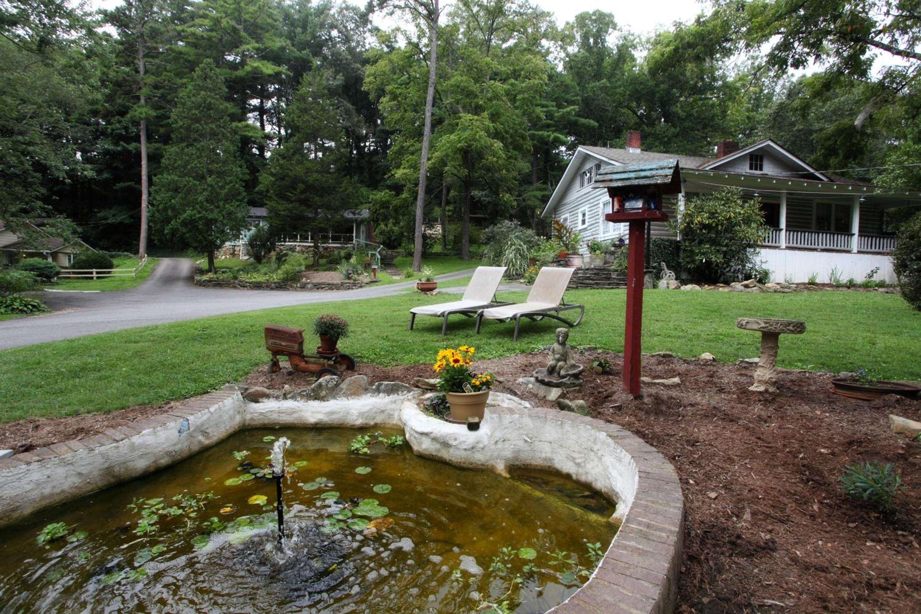 The Pines Cottages
