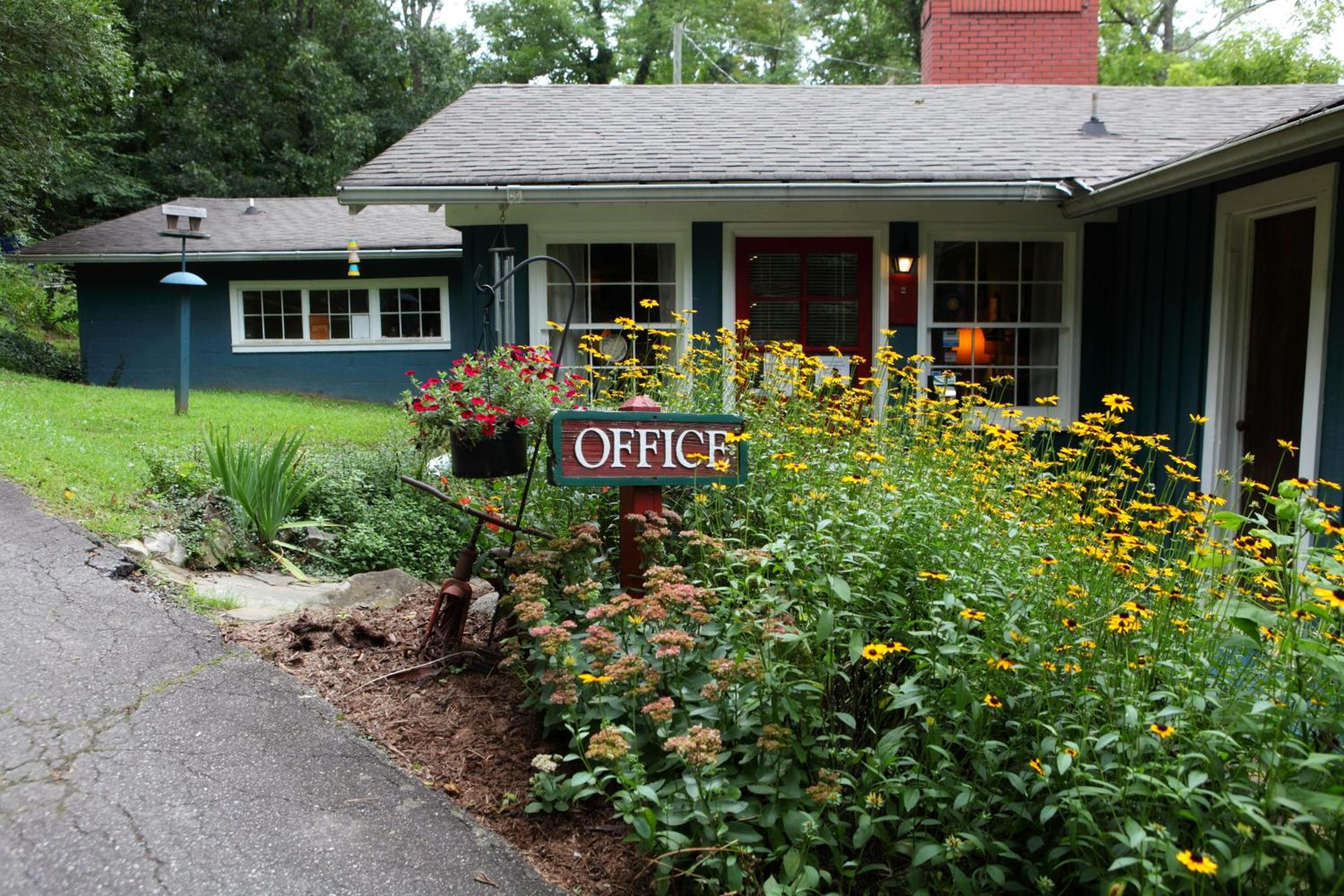 The Pines Cottages