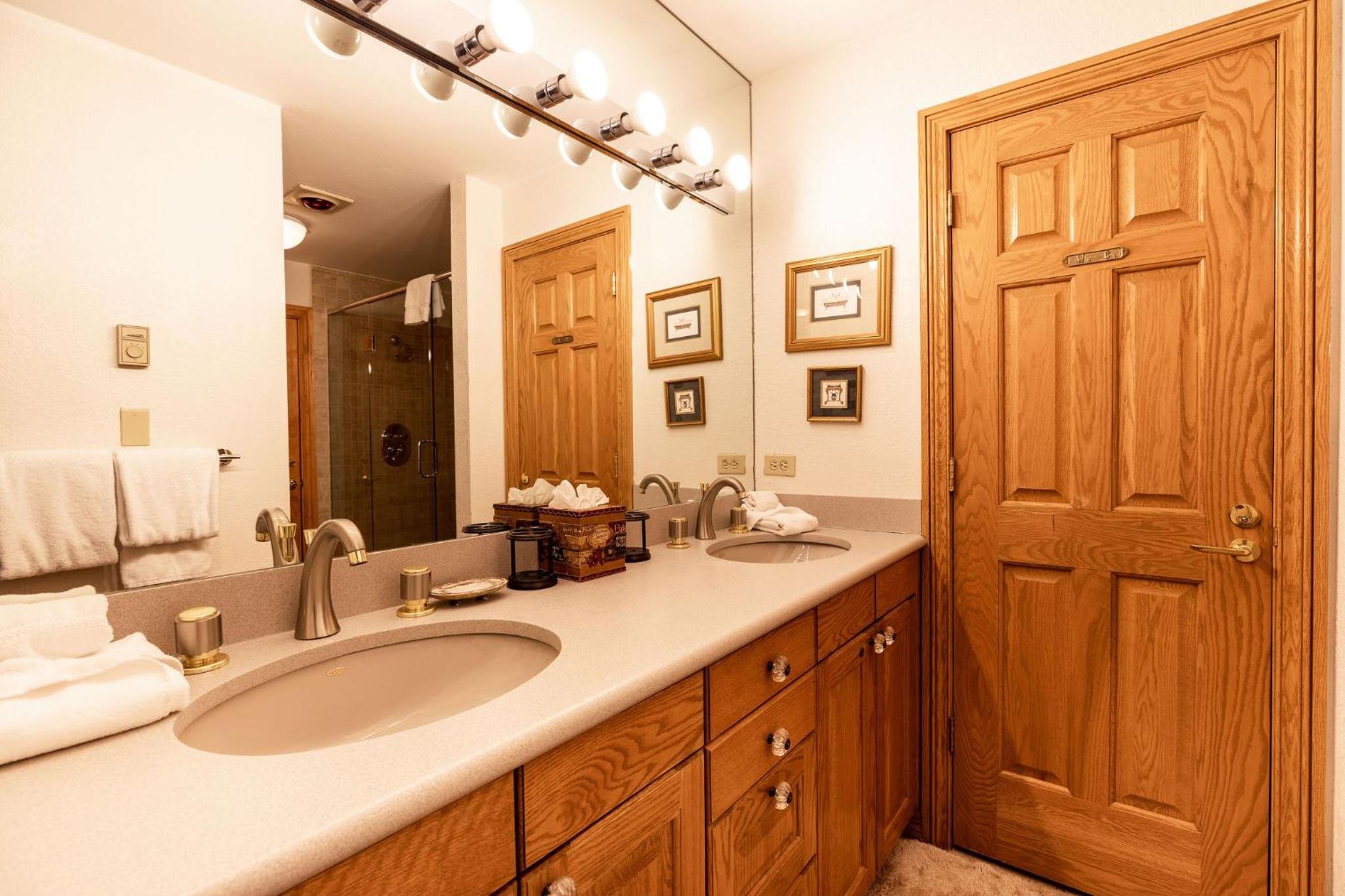 Strawberry Park True Ski In Ski Out by Vail Realty view 4