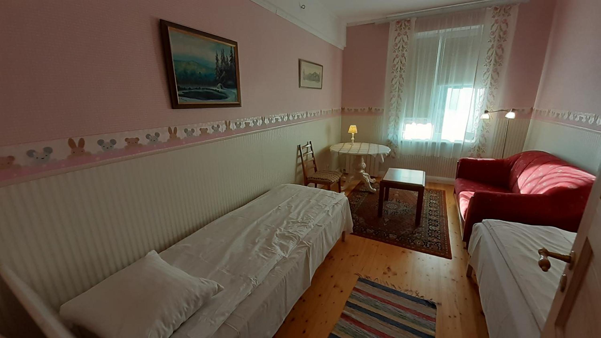 Majakovski Family Suite