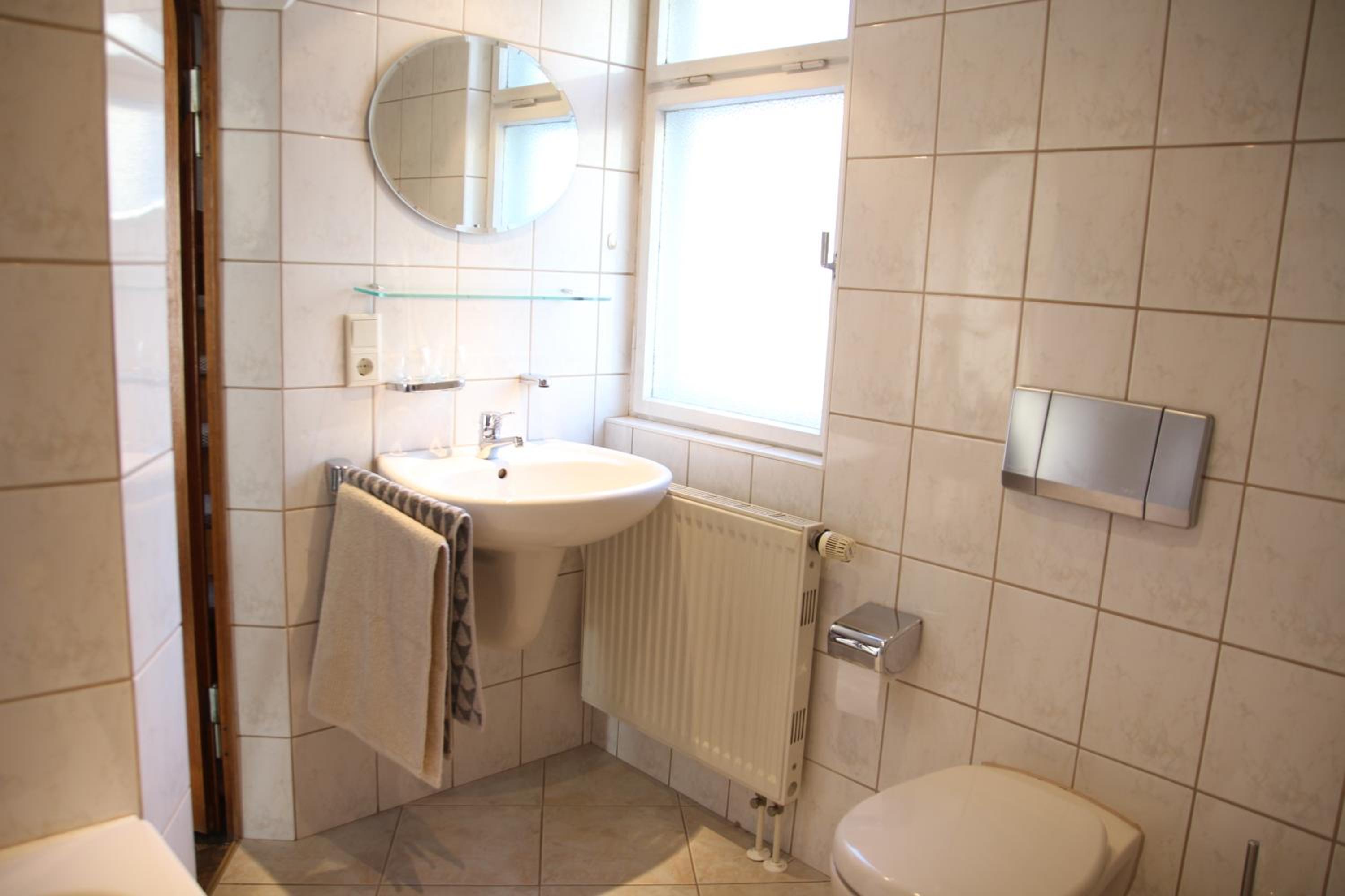 Landhaus Büttner Altenberg, zentral, familienfreundlich, Skihang & Erlebnisberg fußläufig