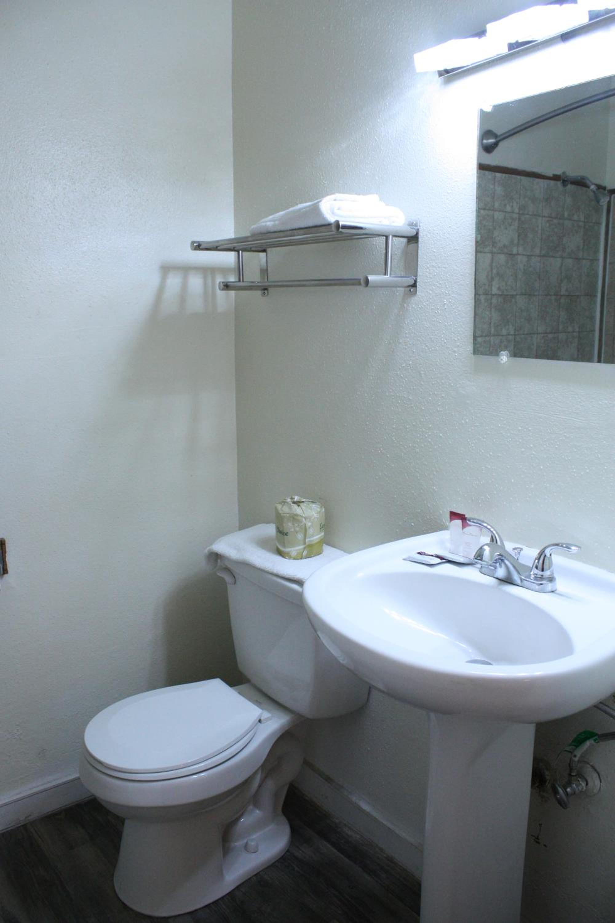 Nampa Downtown Inn