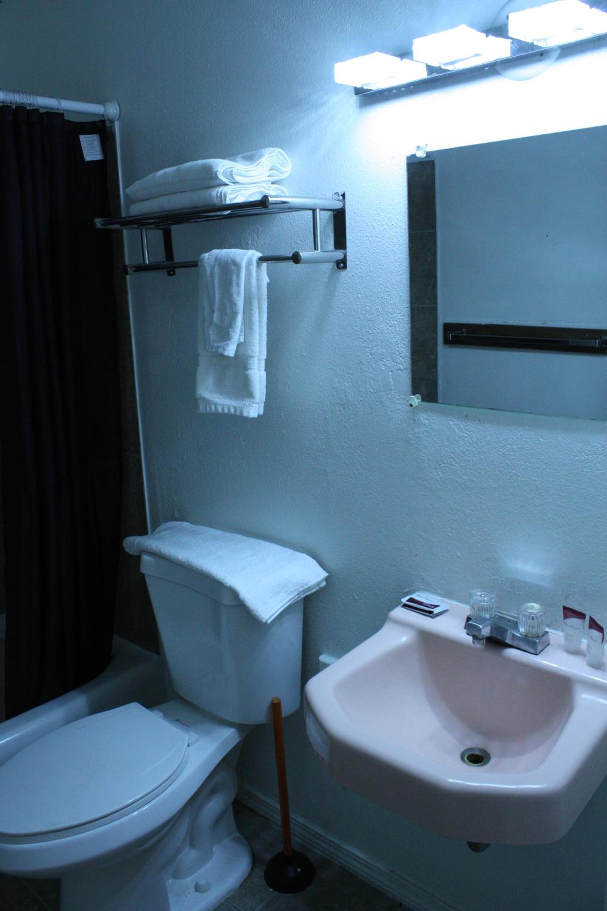 Nampa Downtown Inn