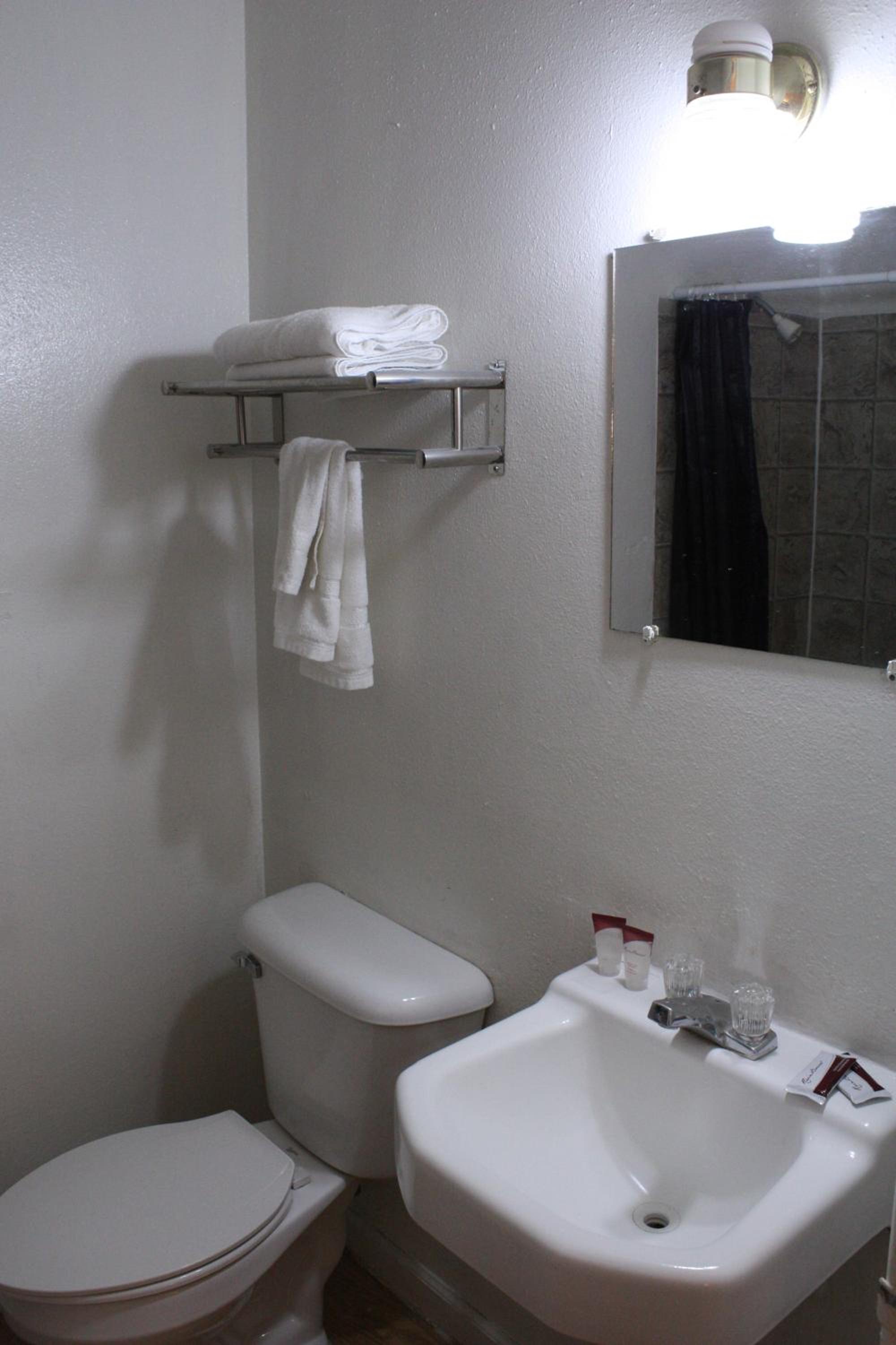Nampa Downtown Inn