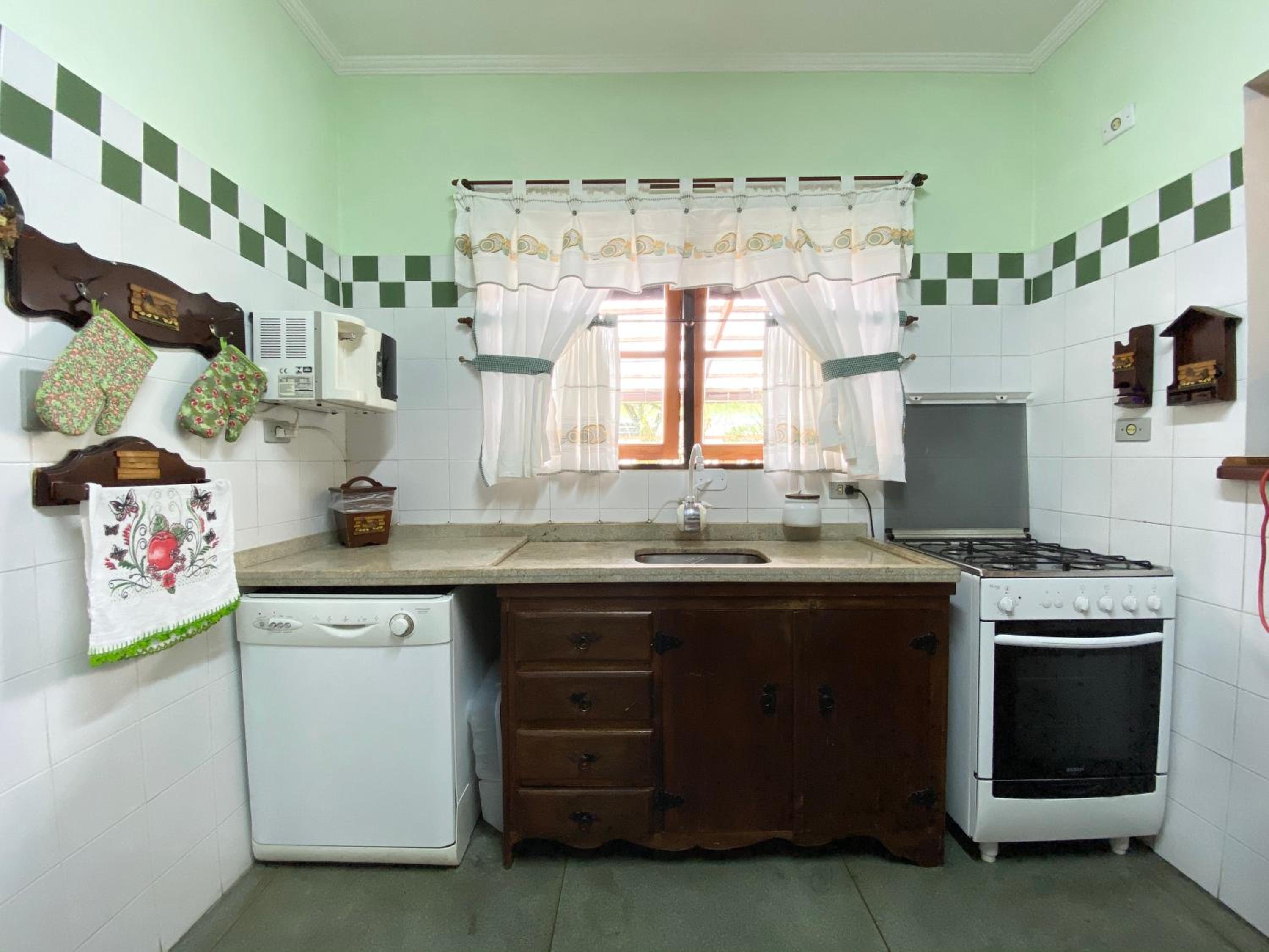 Casa alto padrão em condomínio fechado - São Roque