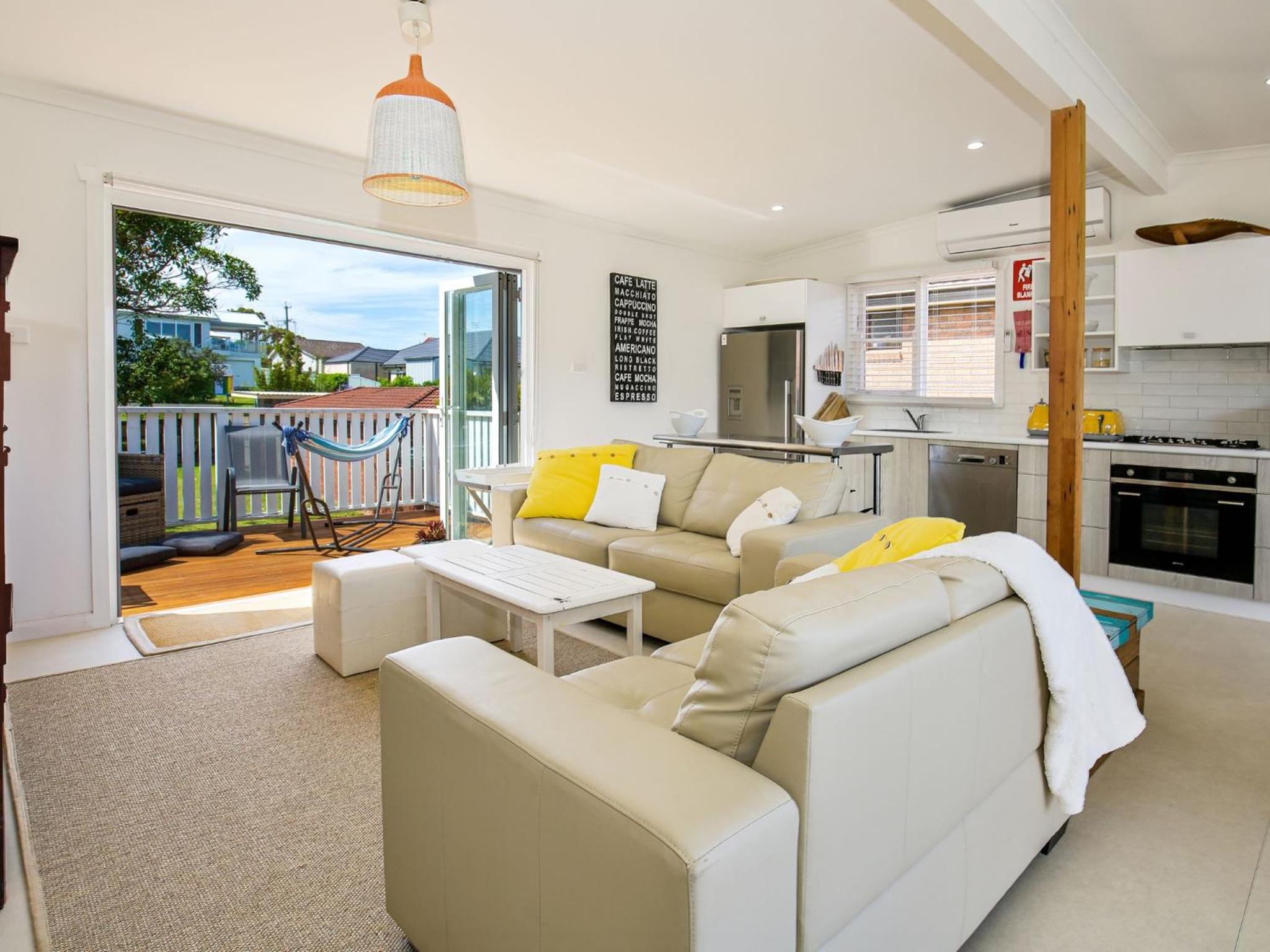 Arklow I Pet Friendly with Ocean Views