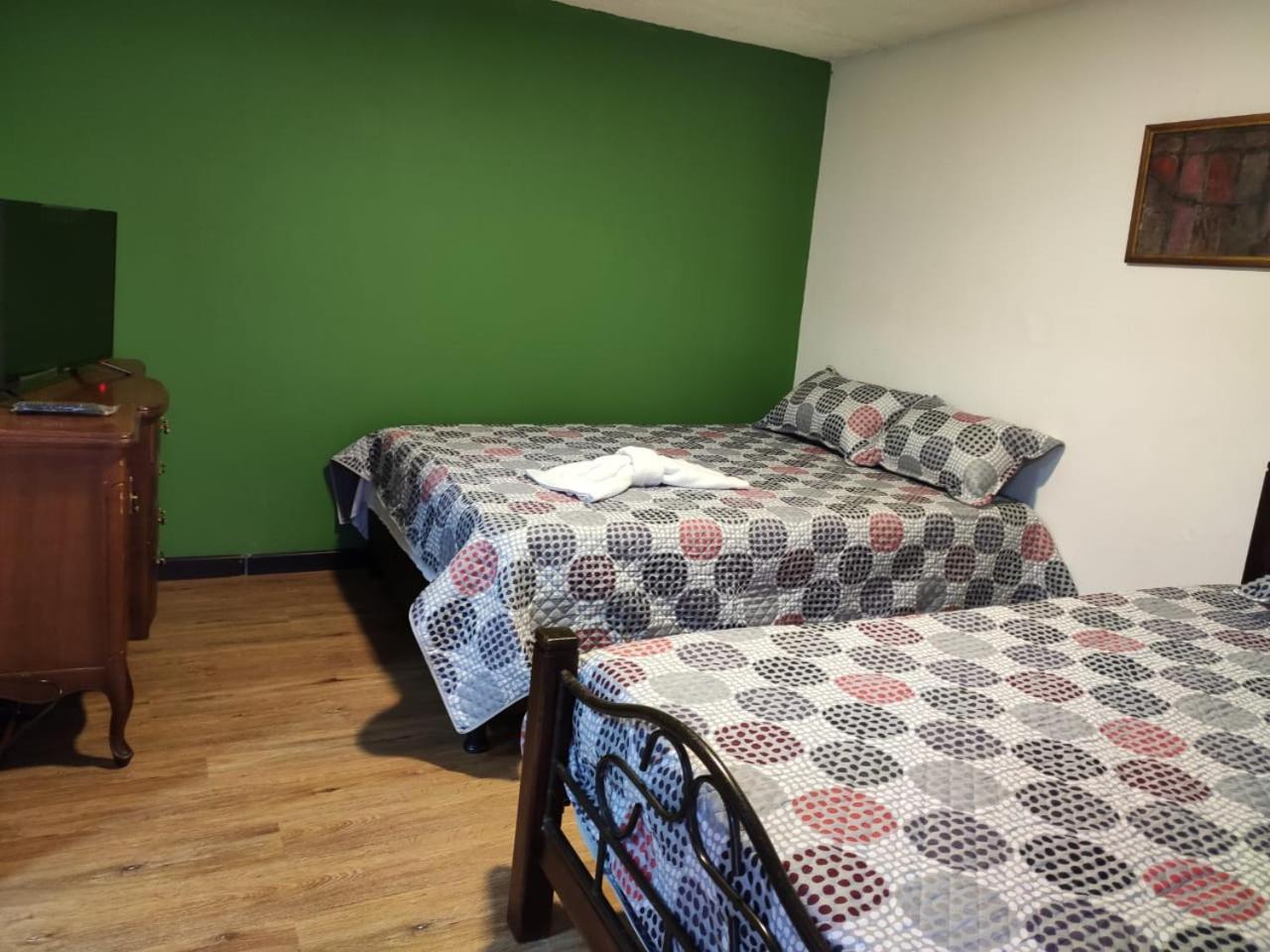 acogedor Hostal usaquen la parada del tren