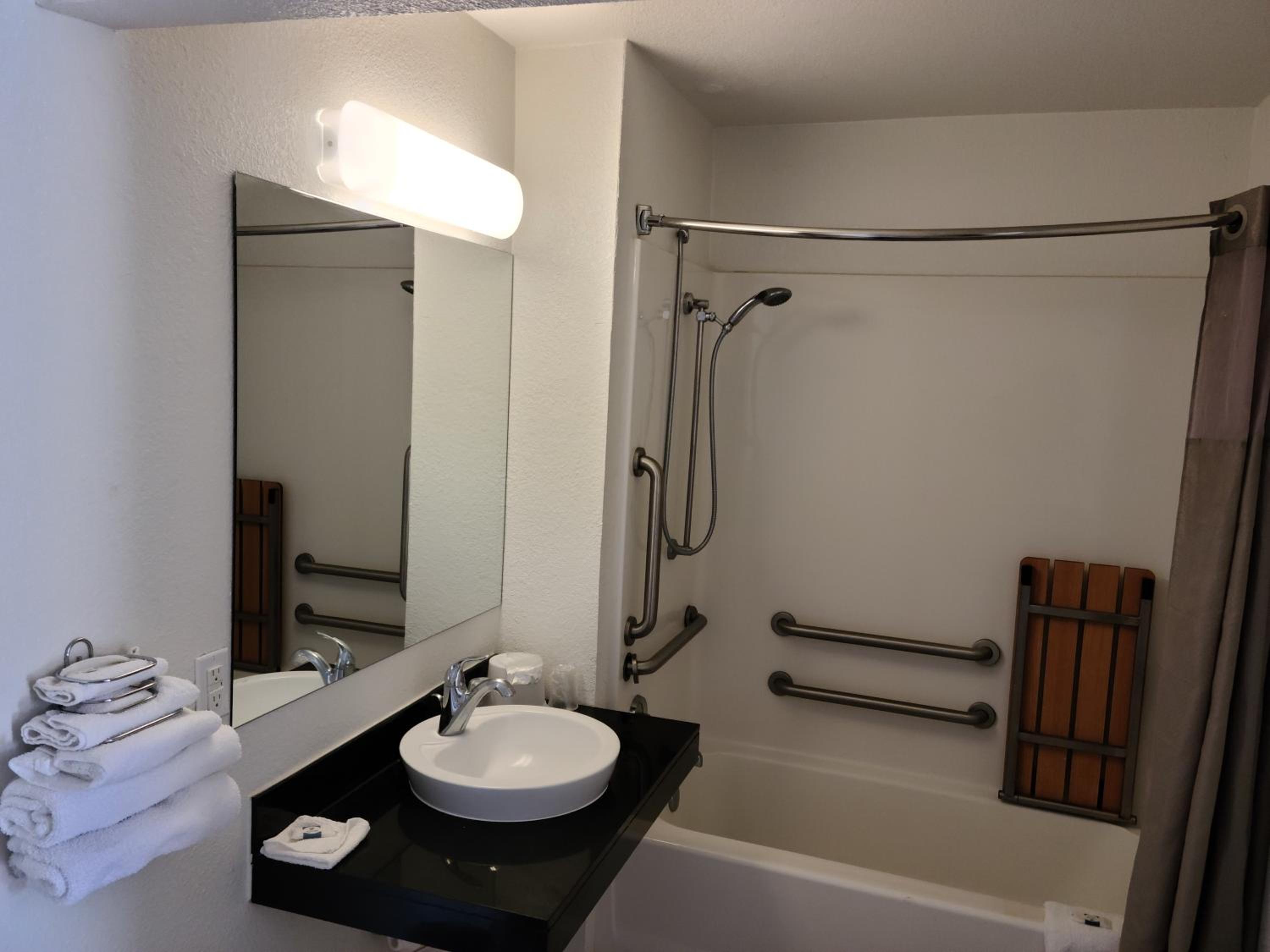Las Cruces Vacations - Motel 9 Las Cruces - Property Image 1