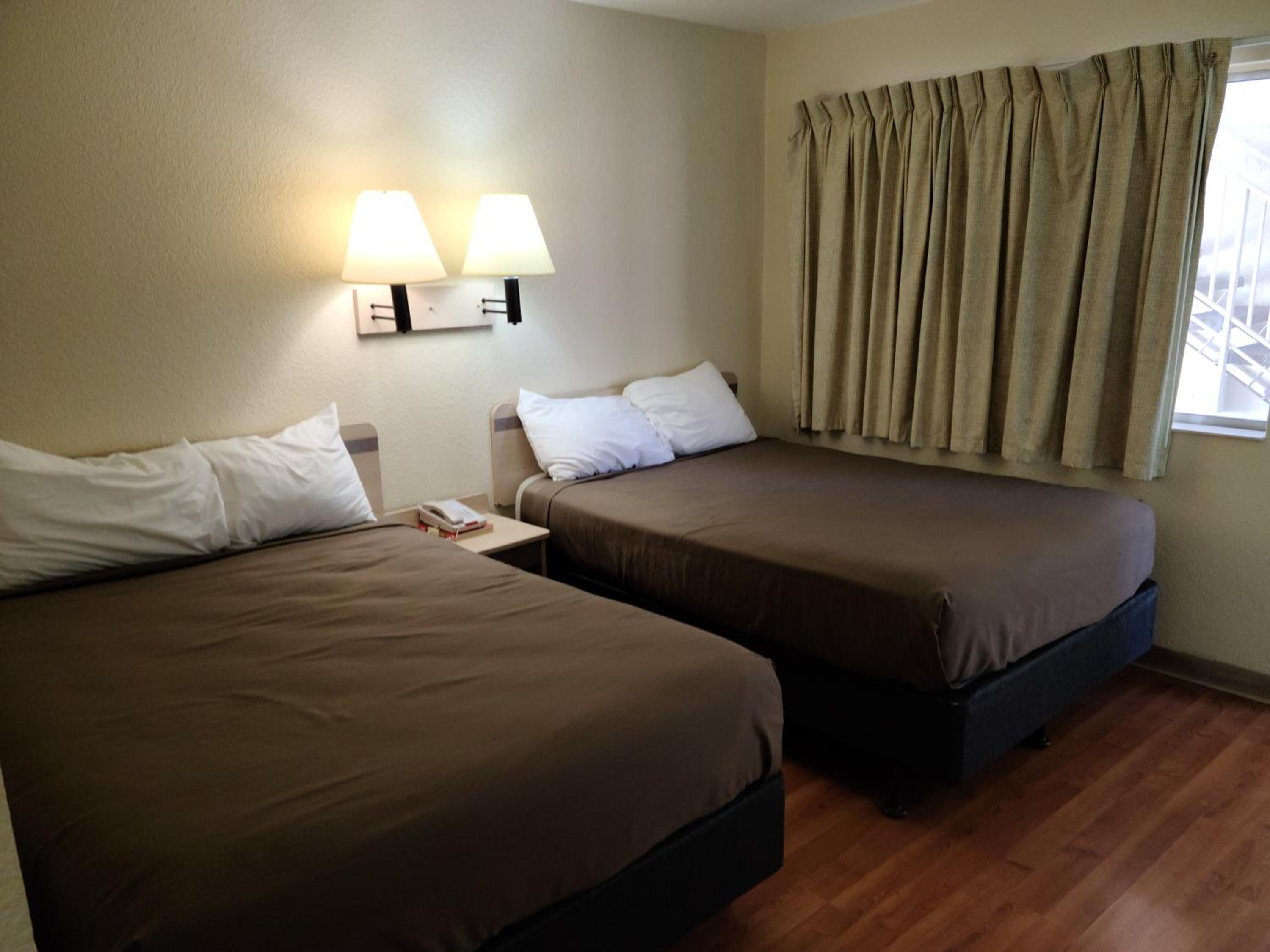 Las Cruces Vacations - Motel 9 Las Cruces - Property Image 2
