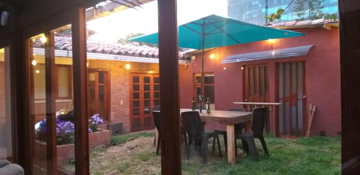 acogedor Hostal usaquen la parada del tren