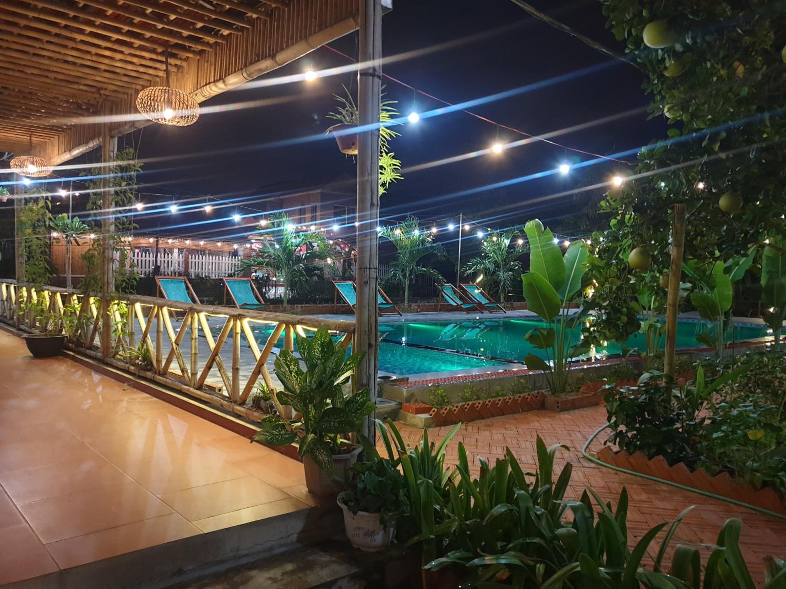 Ninh Binh Mountain Side Homestay & Cafe