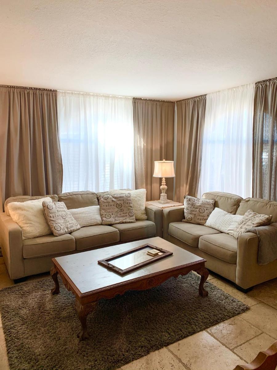 Central French Charm in Tucson view 4