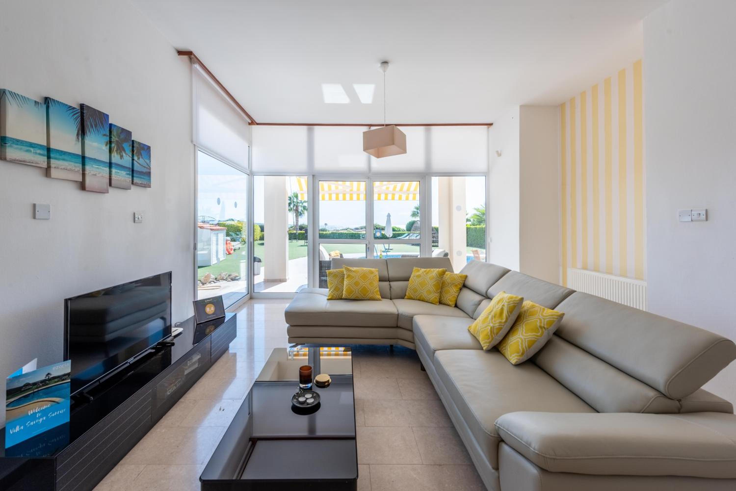 Villa Savoya Sunrise by Ezoria Villas view 4