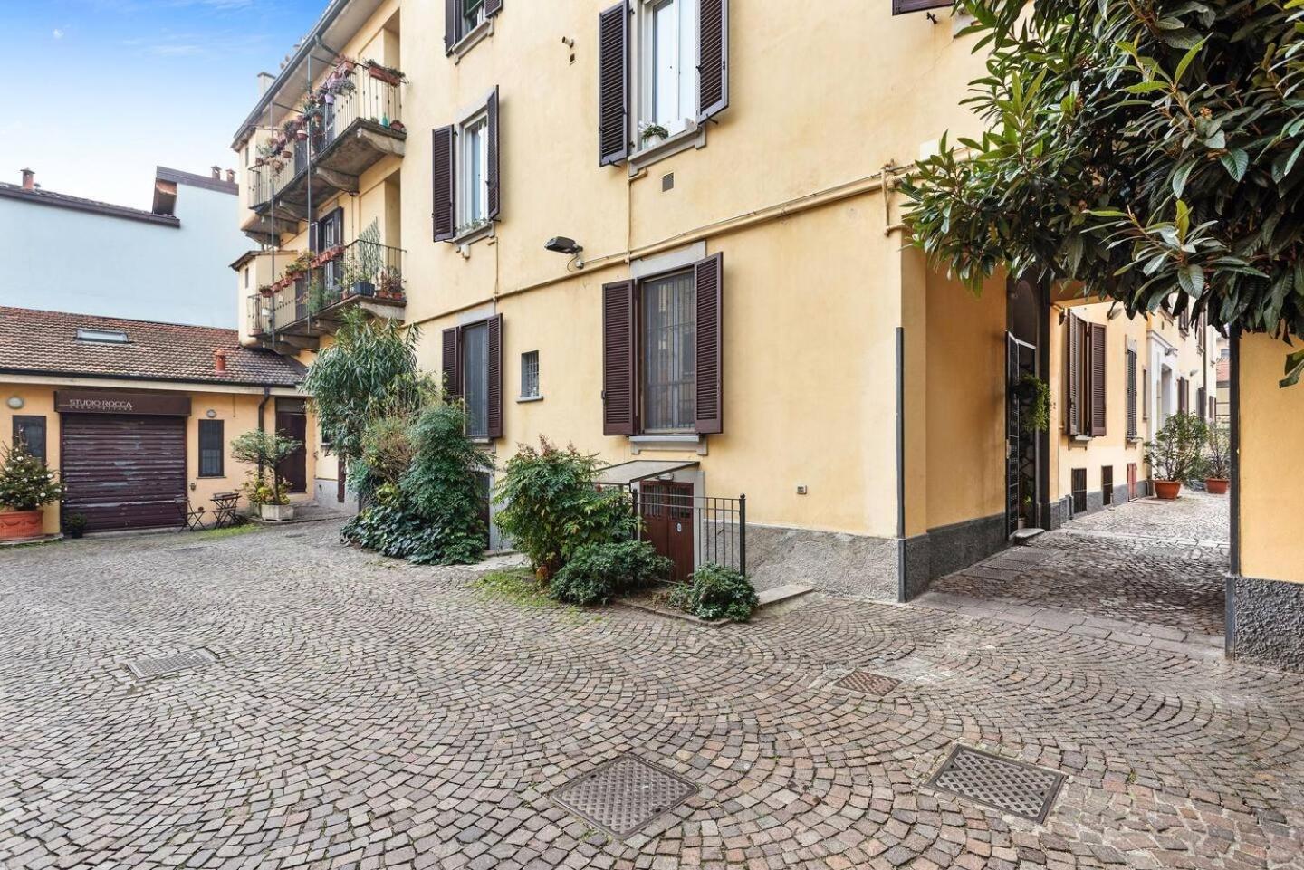 GuestHost - Navigli & Porta Genova M2 Cozy Apt