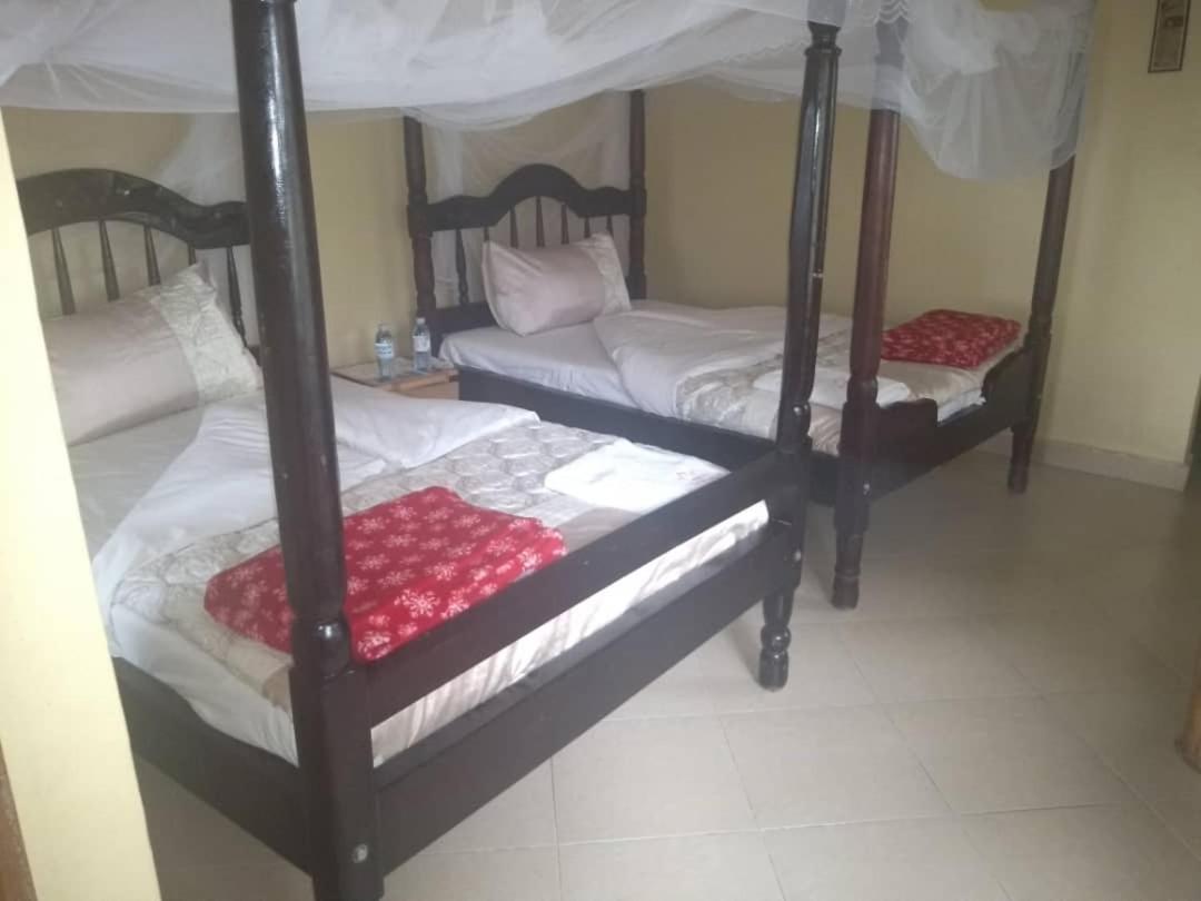 Kyaninga Royal Cottage