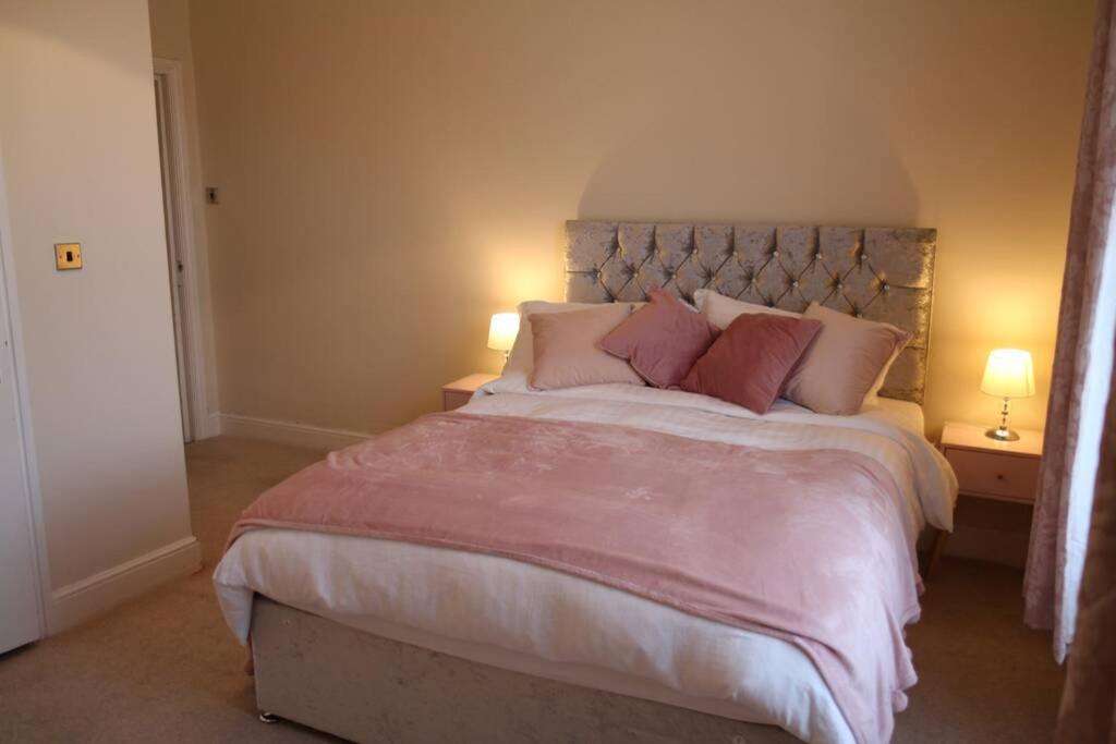 Mostyn Villa 2 Free Private Parking view 4