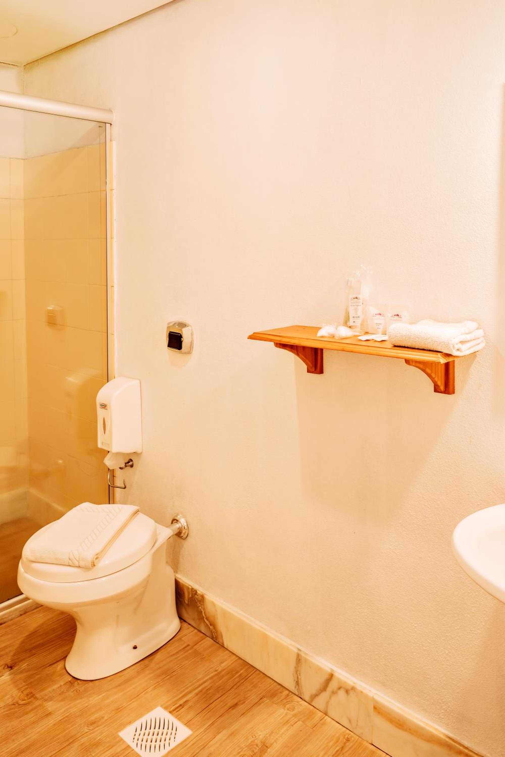 Golden Hills Vila Suzana
