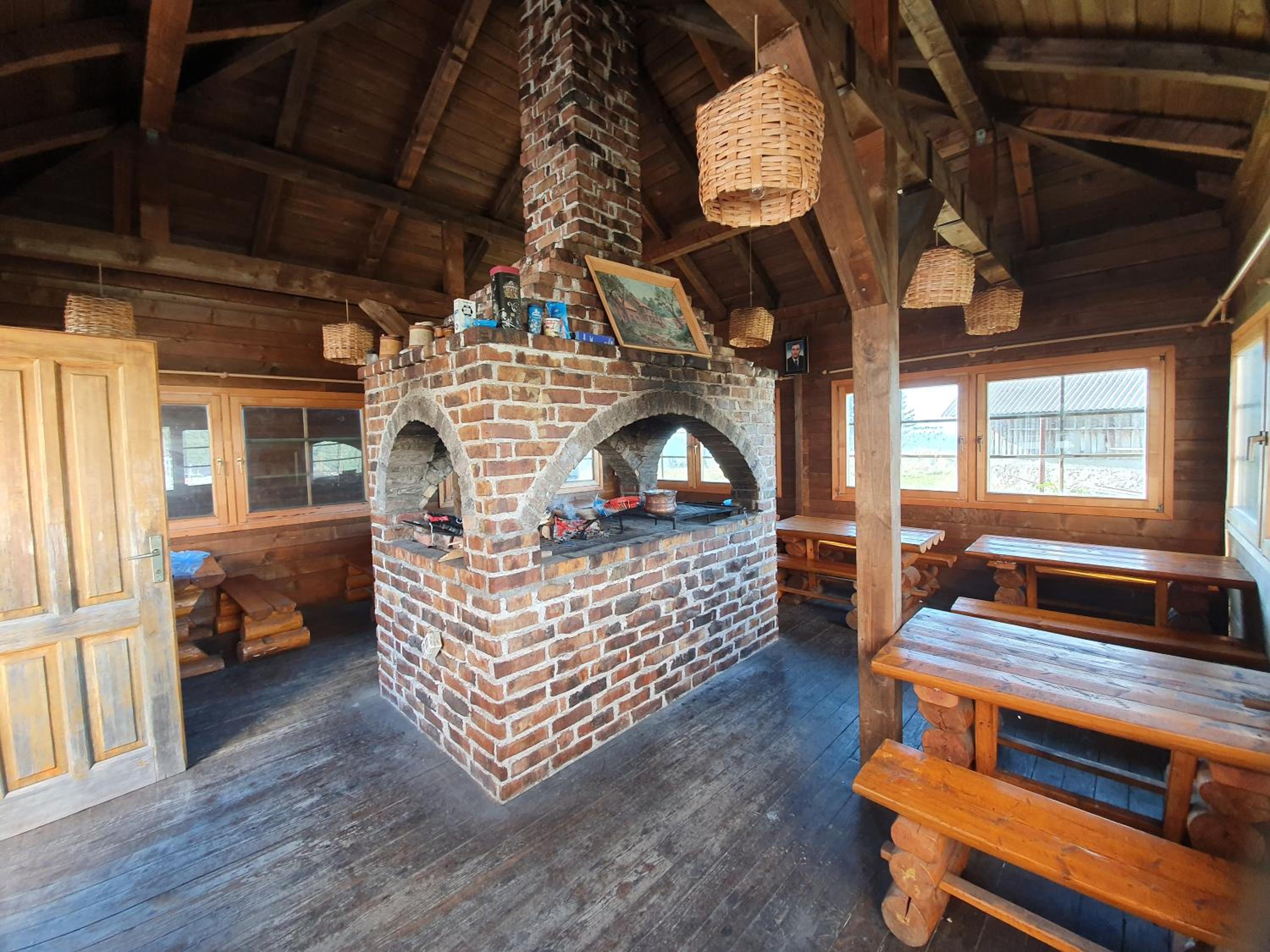 Apartman Lari