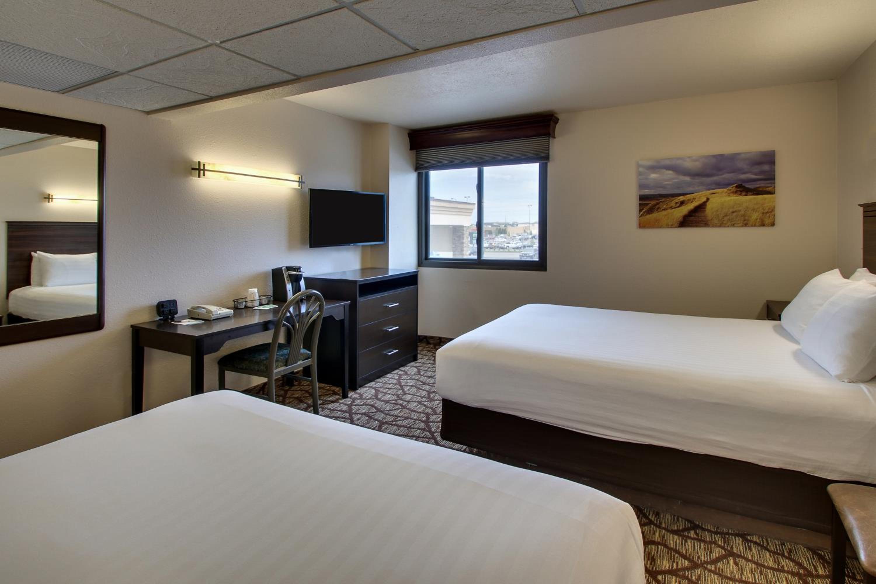 Bismarck Vacations - EverSpring Inn - Property Image 6