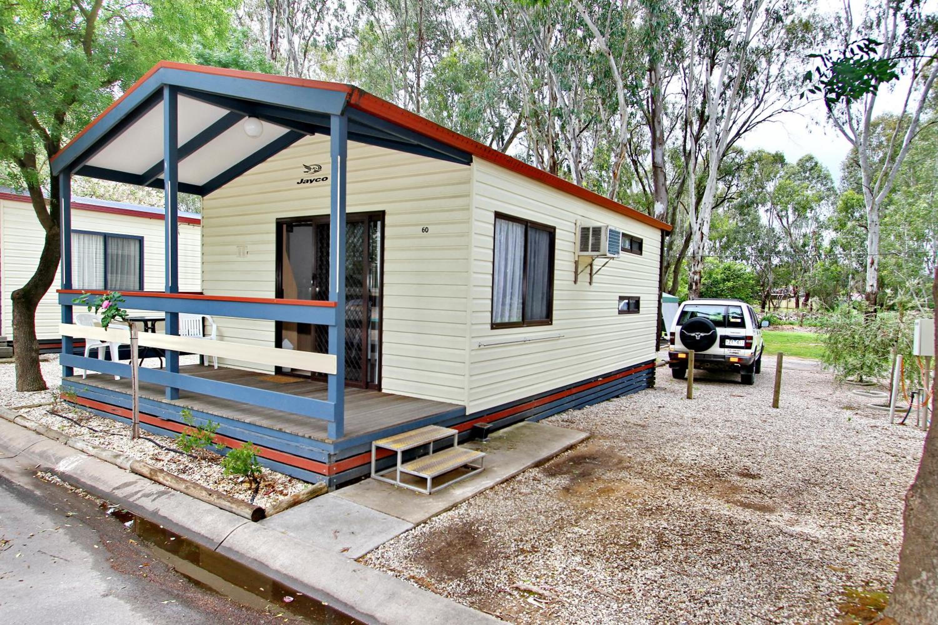 Wangaratta Caravan Park view 4