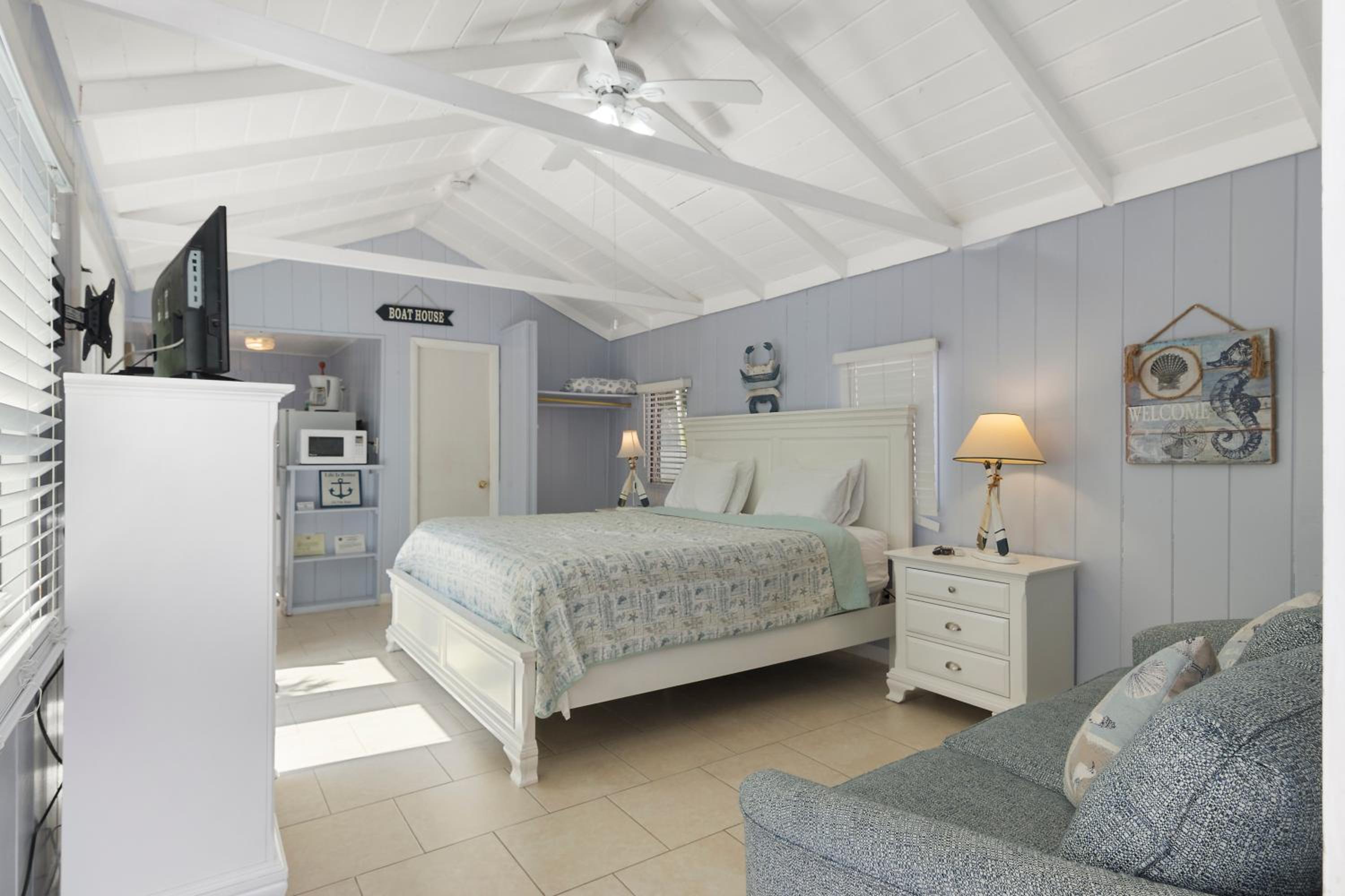 Tropical Cottages
