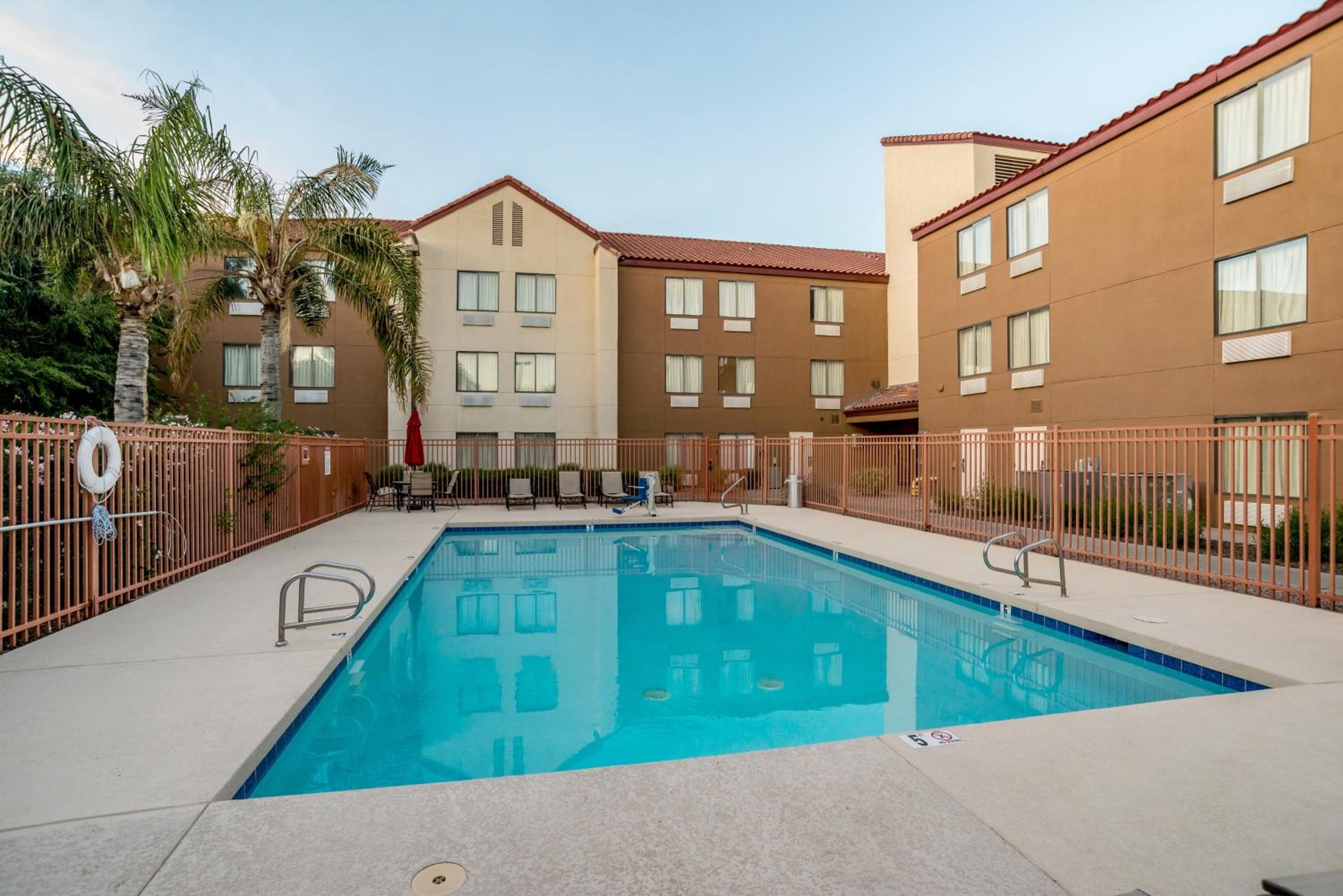Red Roof Inn Phoenix North - I-17 at Bell Rd 3