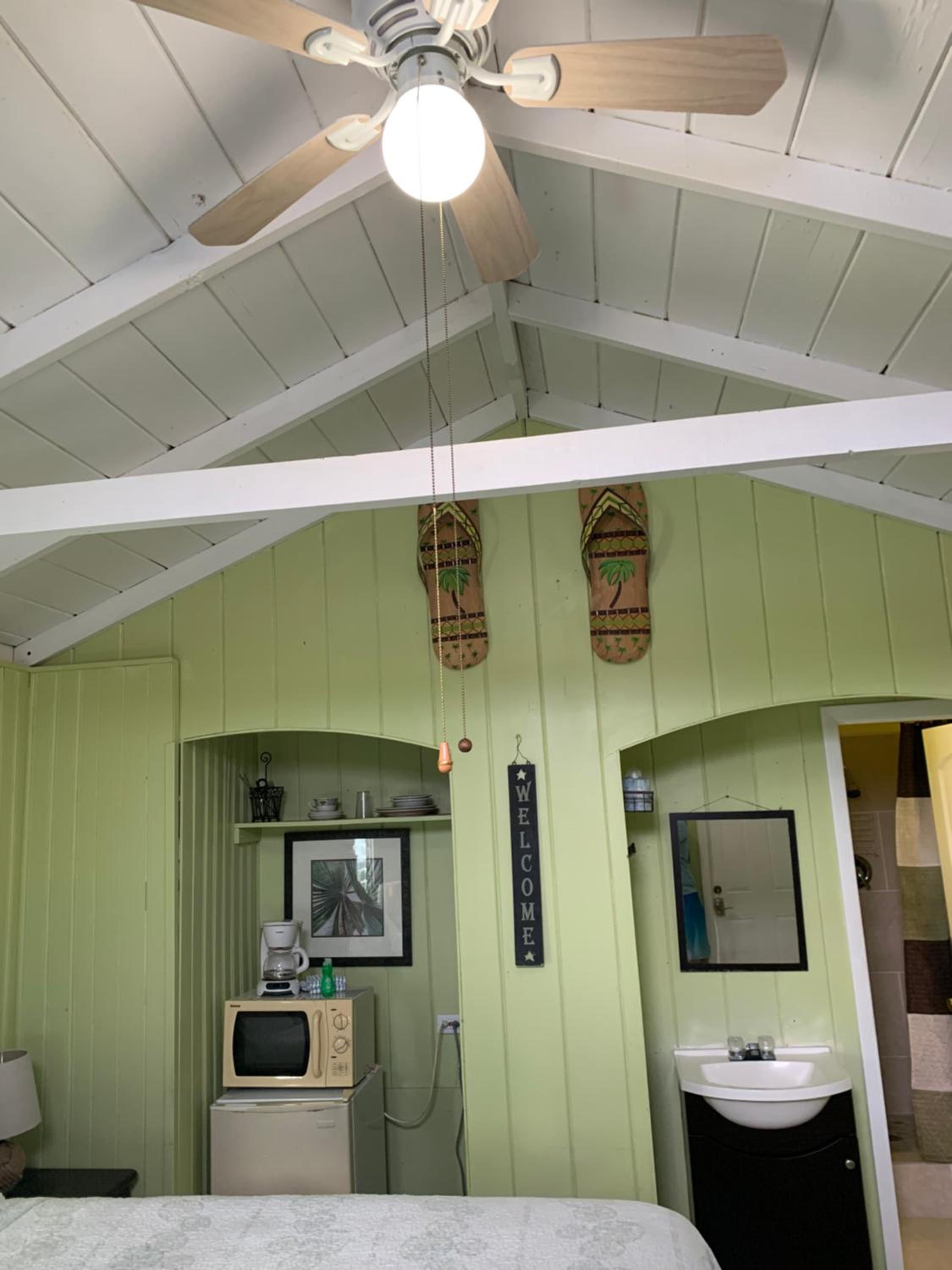Tropical Cottages