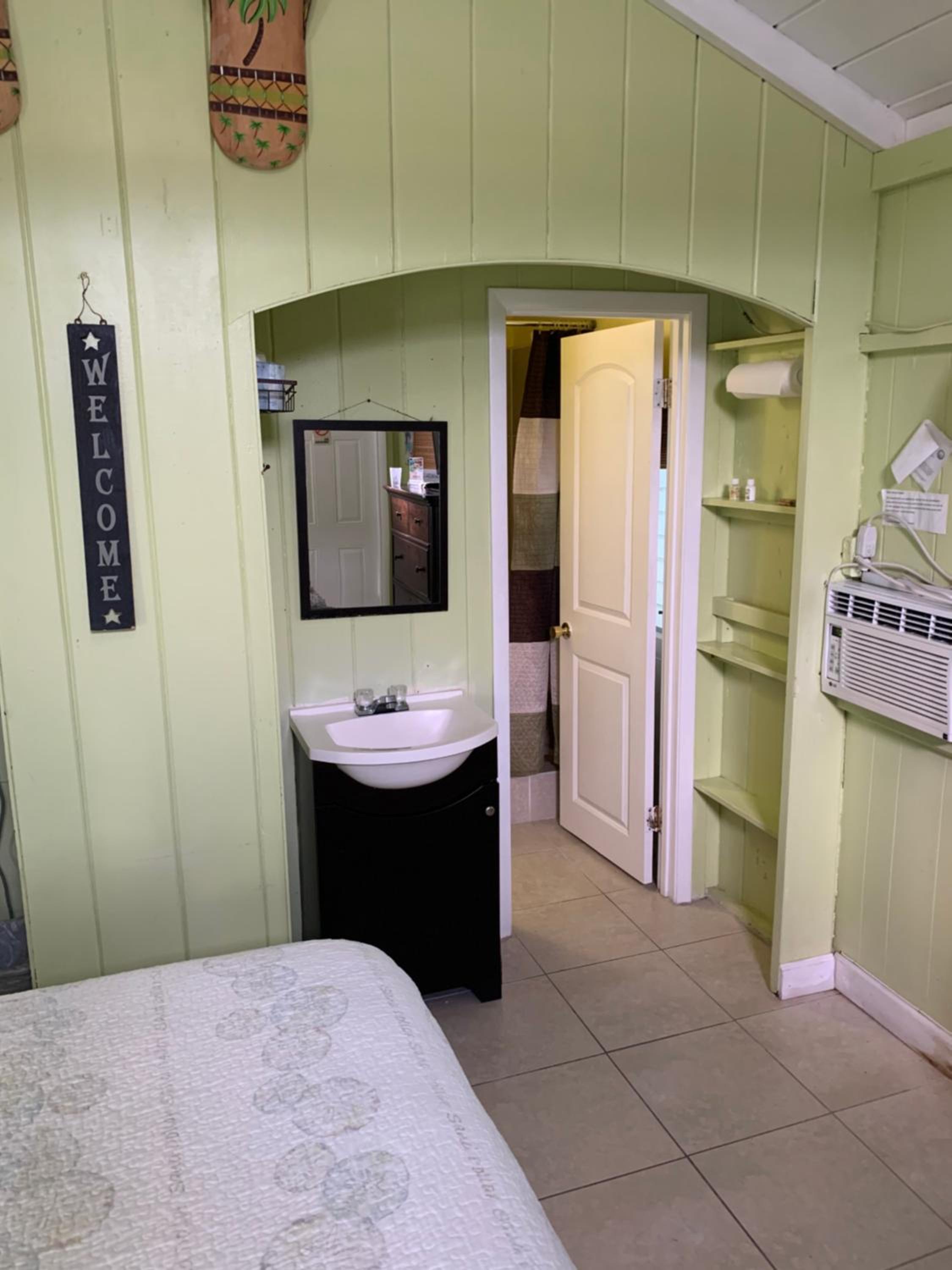 Tropical Cottages