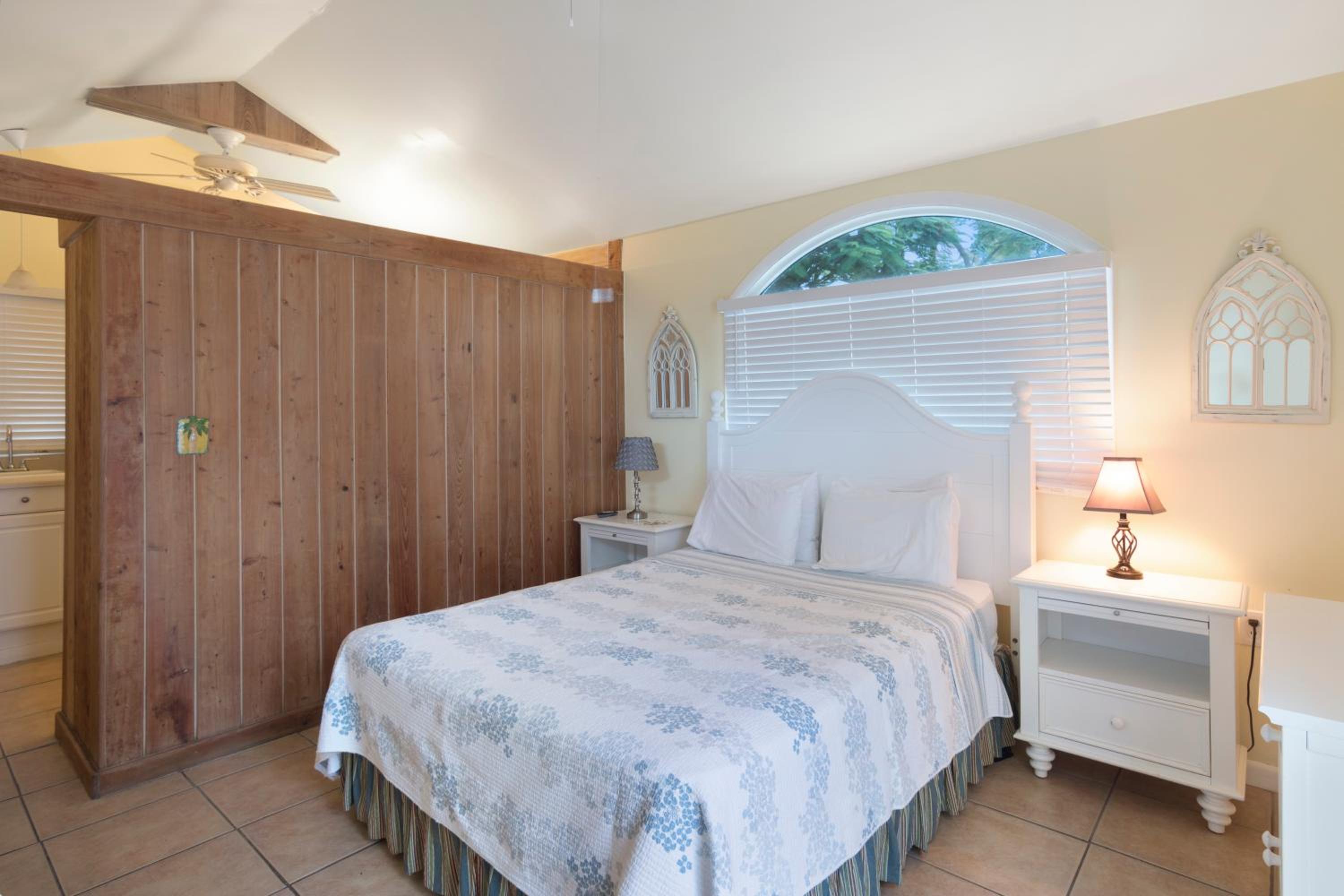 Tropical Cottages