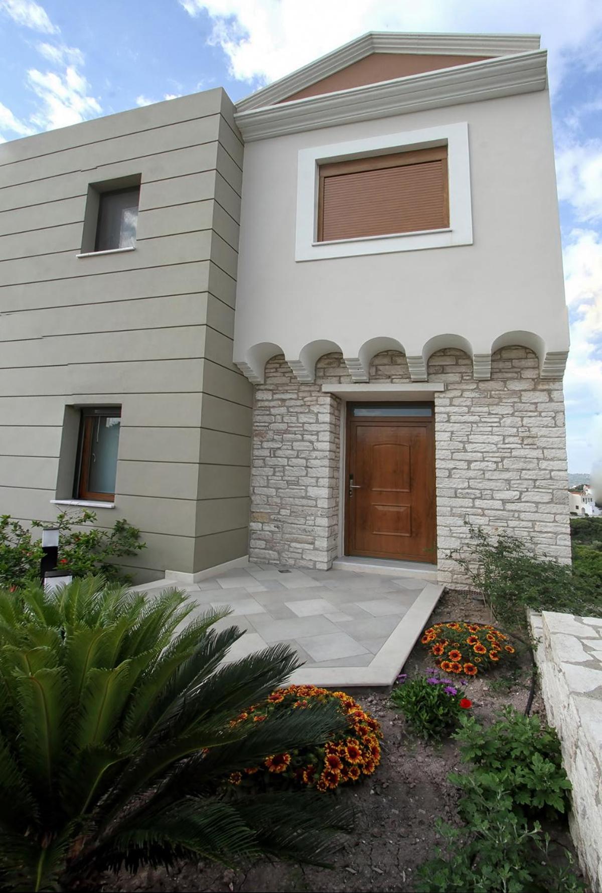 Hotel Skinari Apartments - Image 1