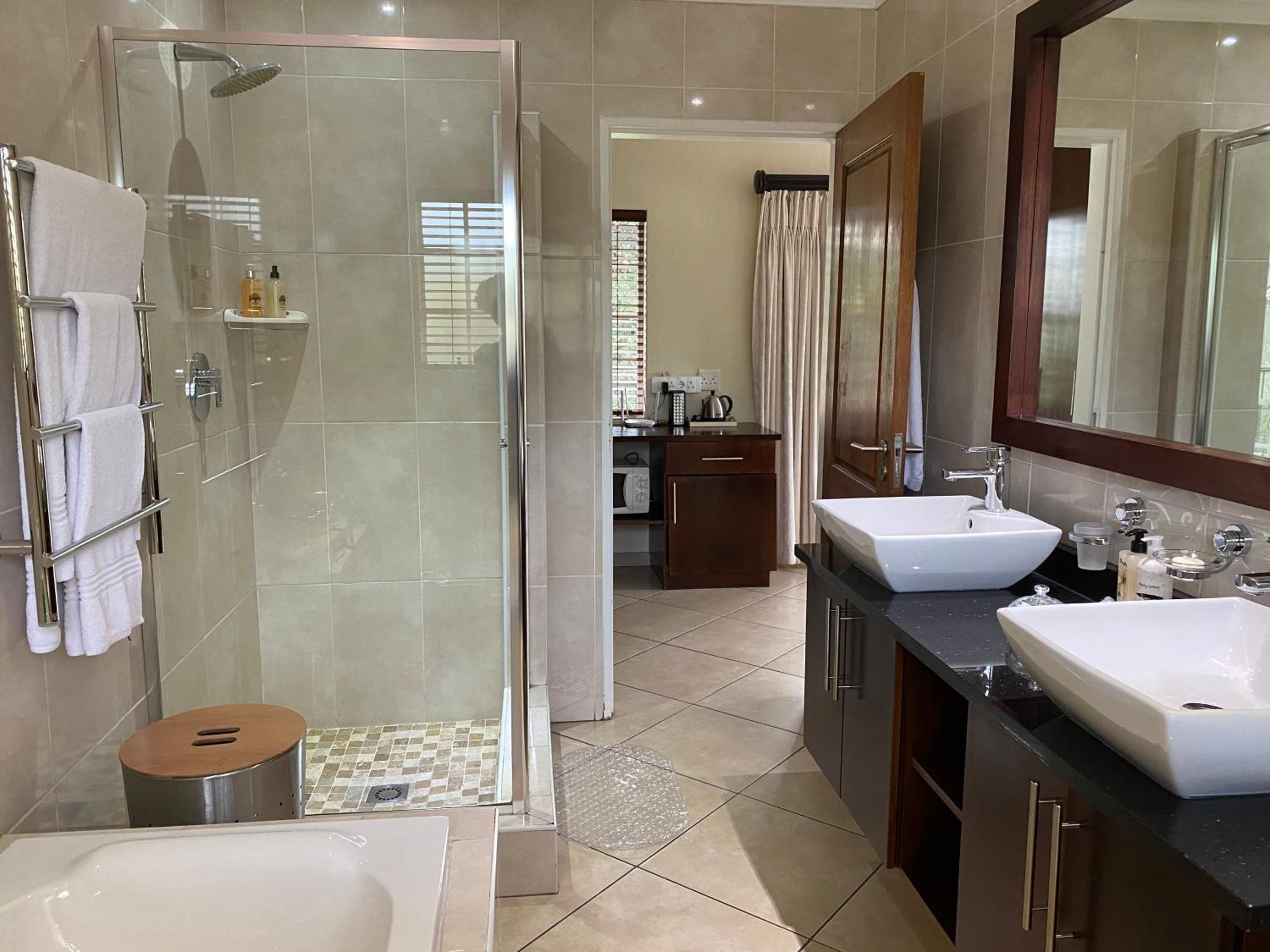 Gallo Manor Executive Bed & Breakfast