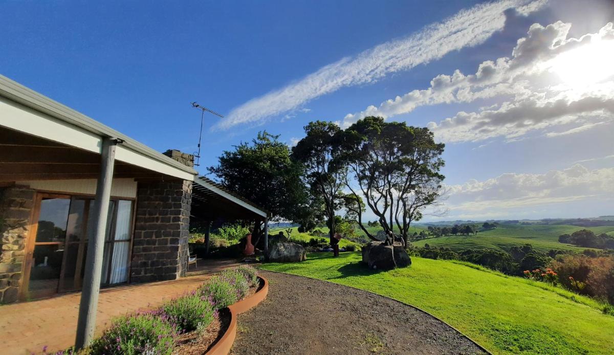 Hotel Rockbank Retreat