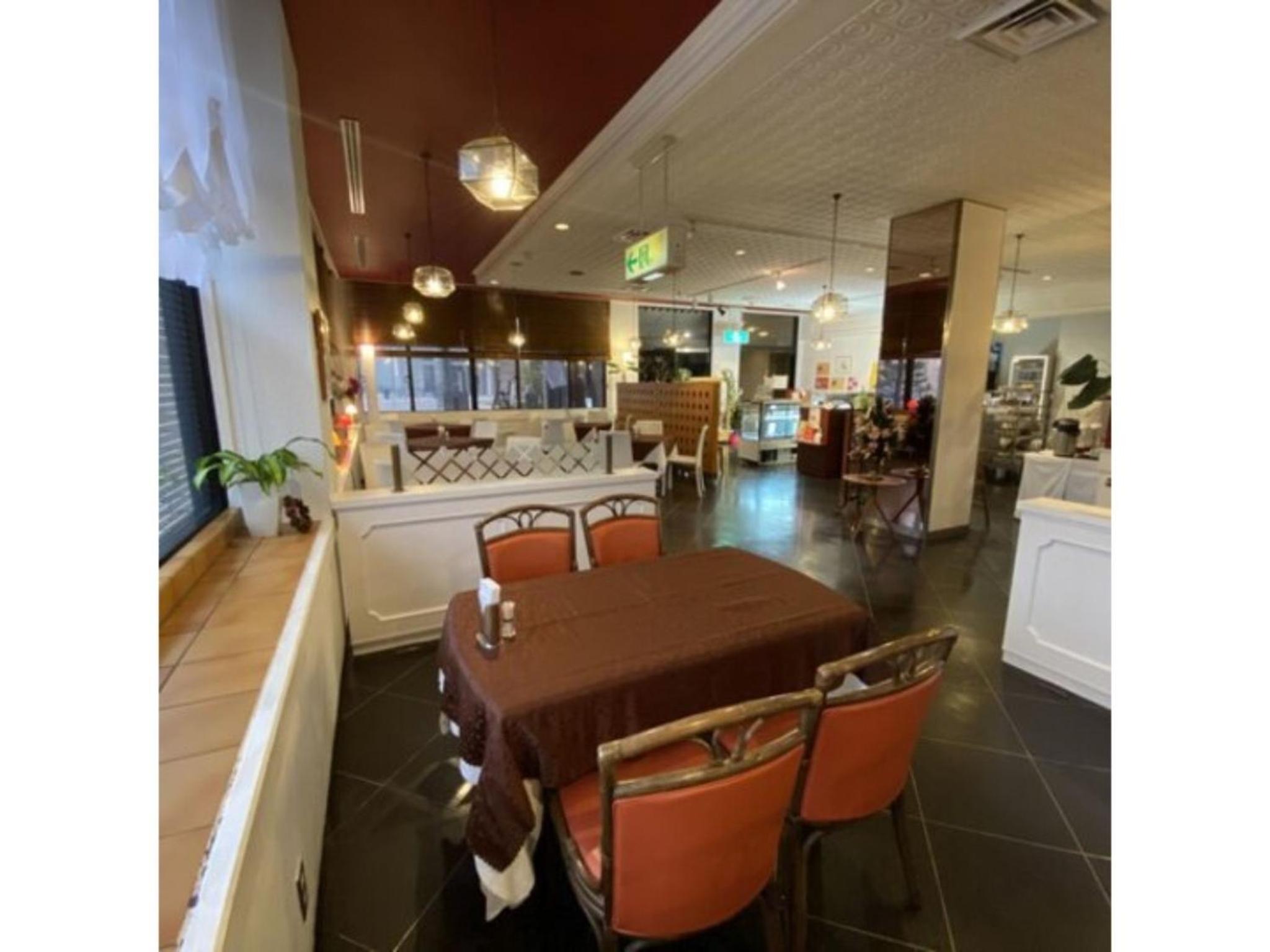restaurant