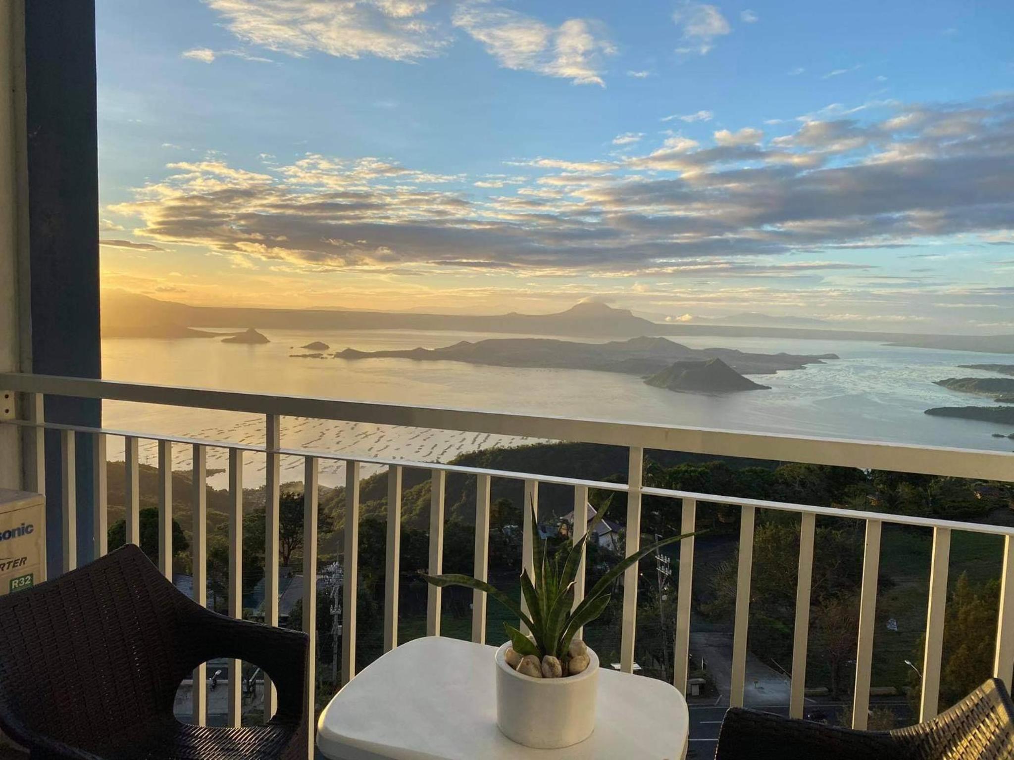 Taal View Condo by Liza view 5