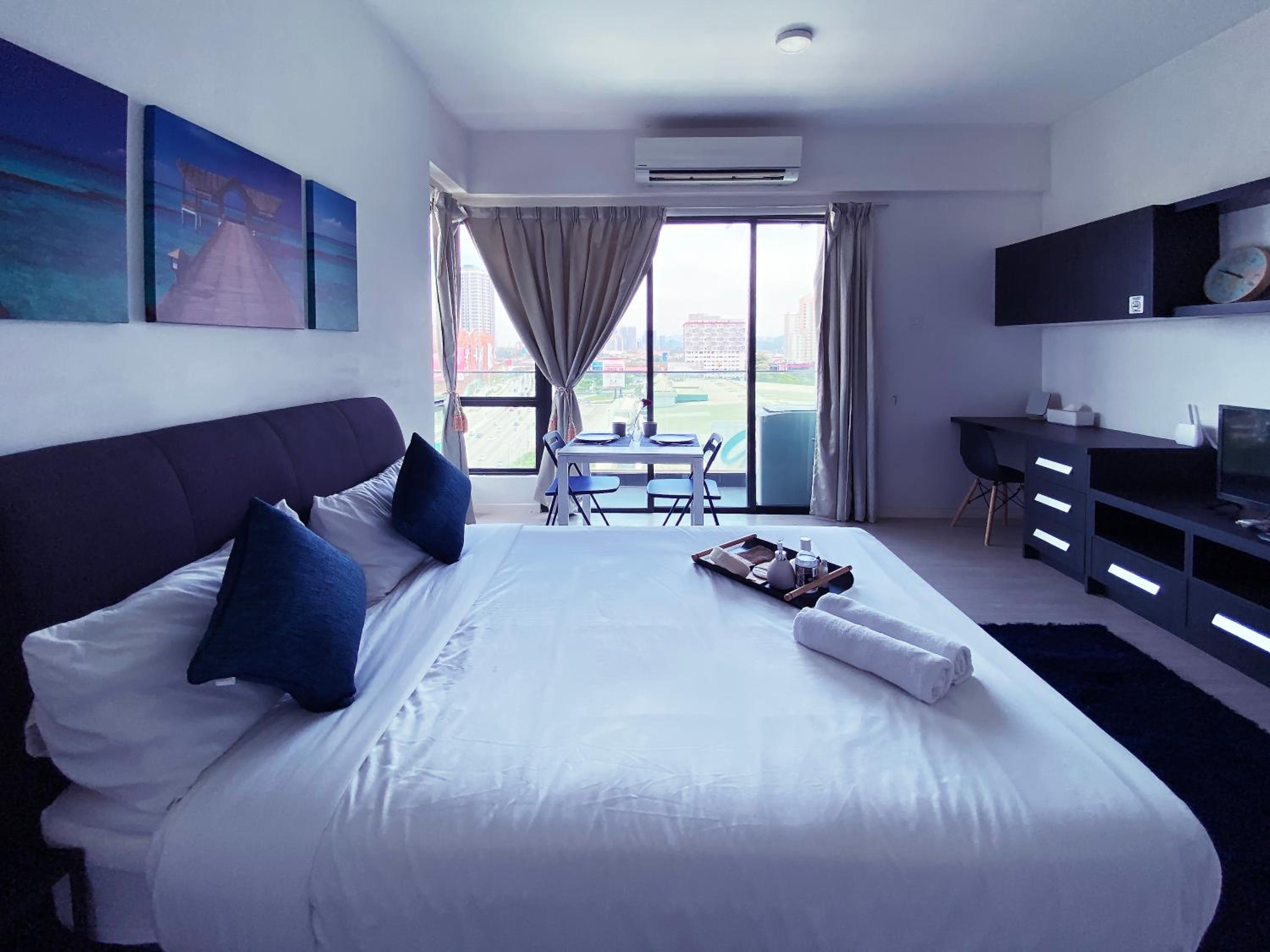 Lily & Loft - The Grand Sofo, Petaling Jaya