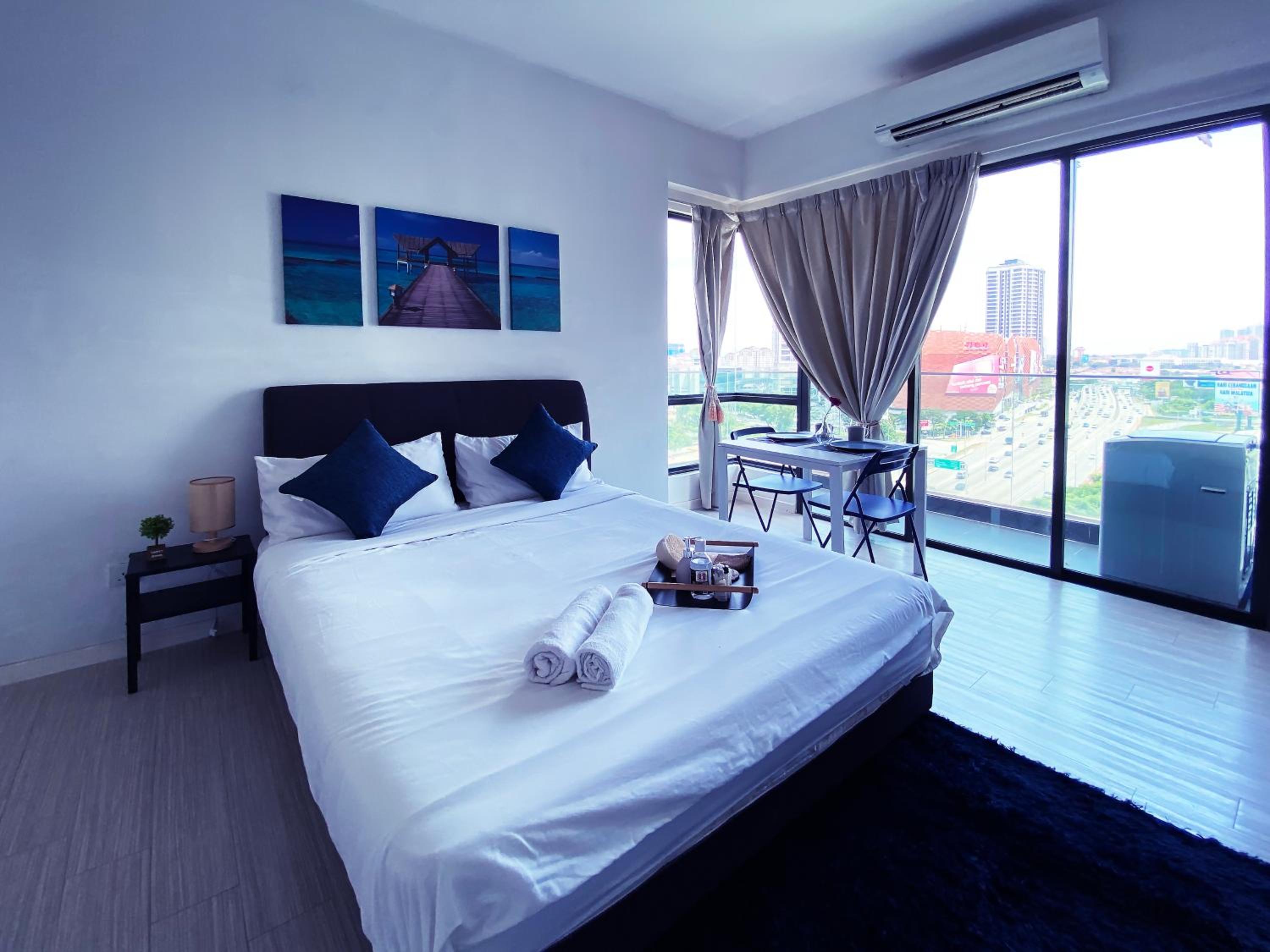 Lily & Loft - The Grand Sofo, Petaling Jaya