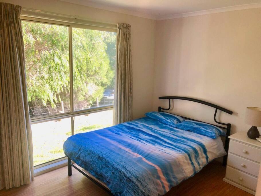 1 Tecoma Ave