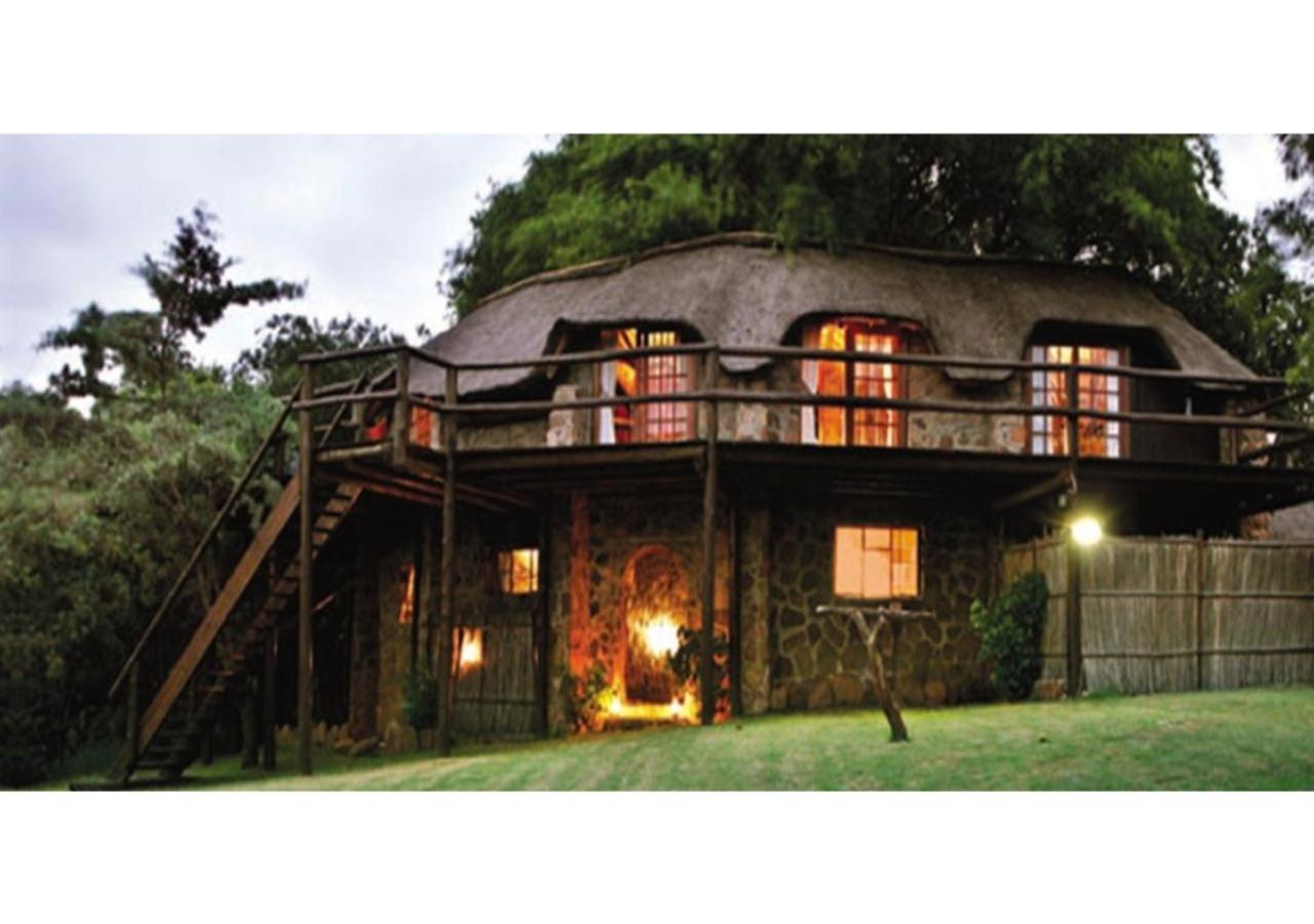 Valamanzi Lodge in Nyati Wilderness