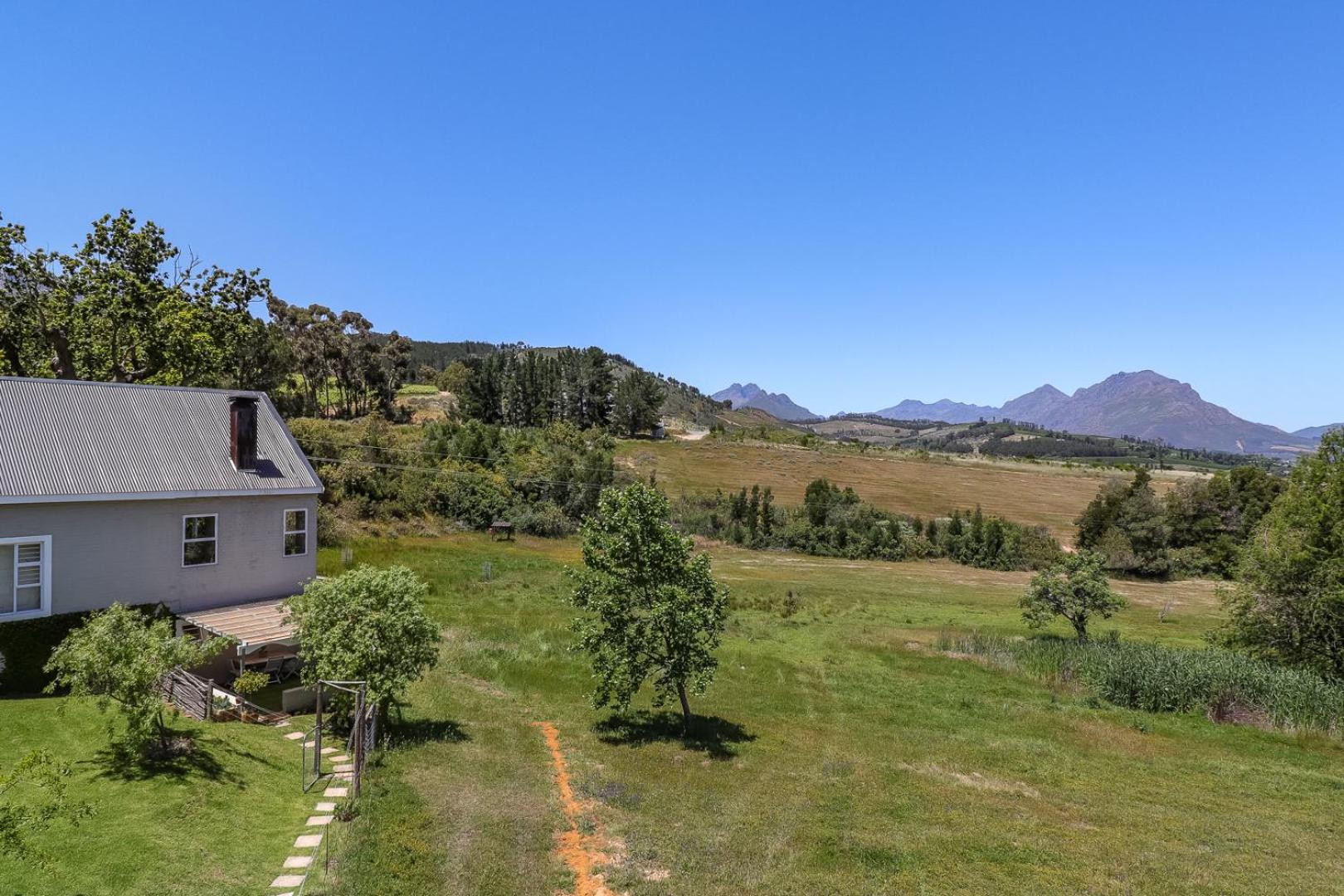 Wildlife Retreat on a Wine-Farm view 3
