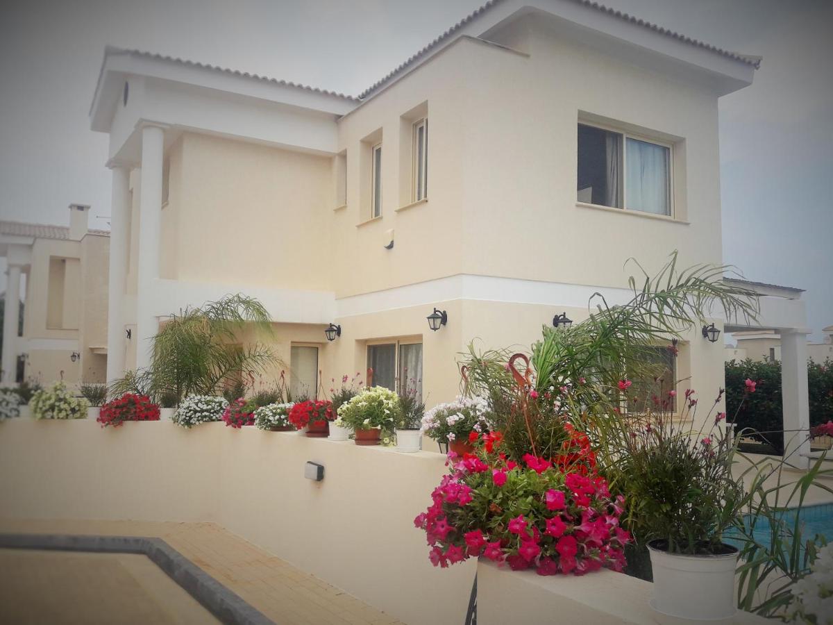 Anthorina Villa 10 view 3