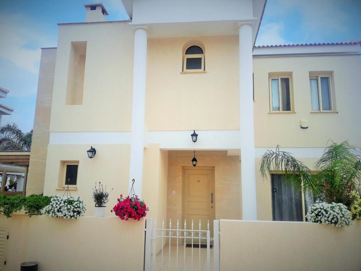 Anthorina Villa 10 view 5