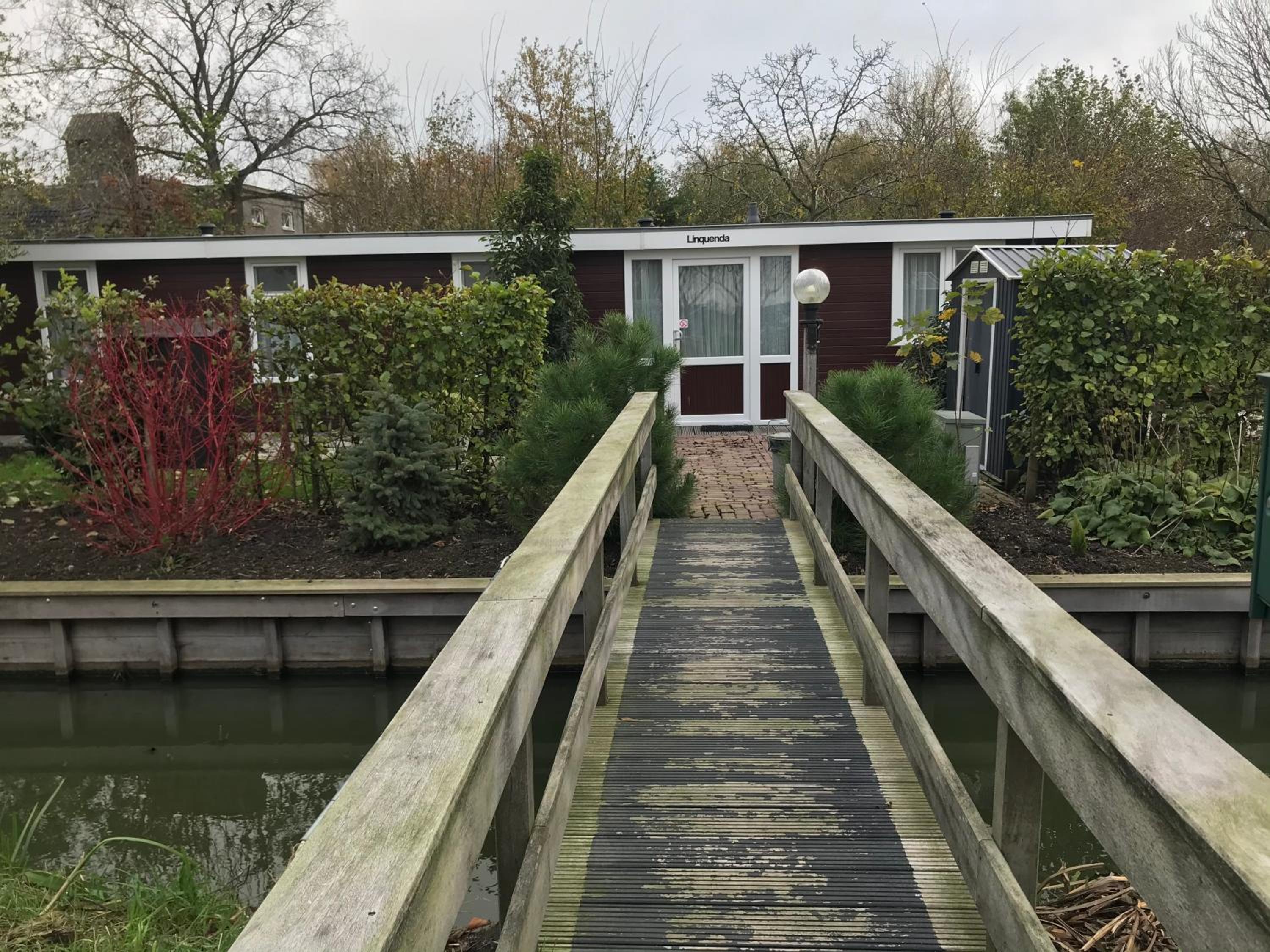 Houseboat Linquenda view 5
