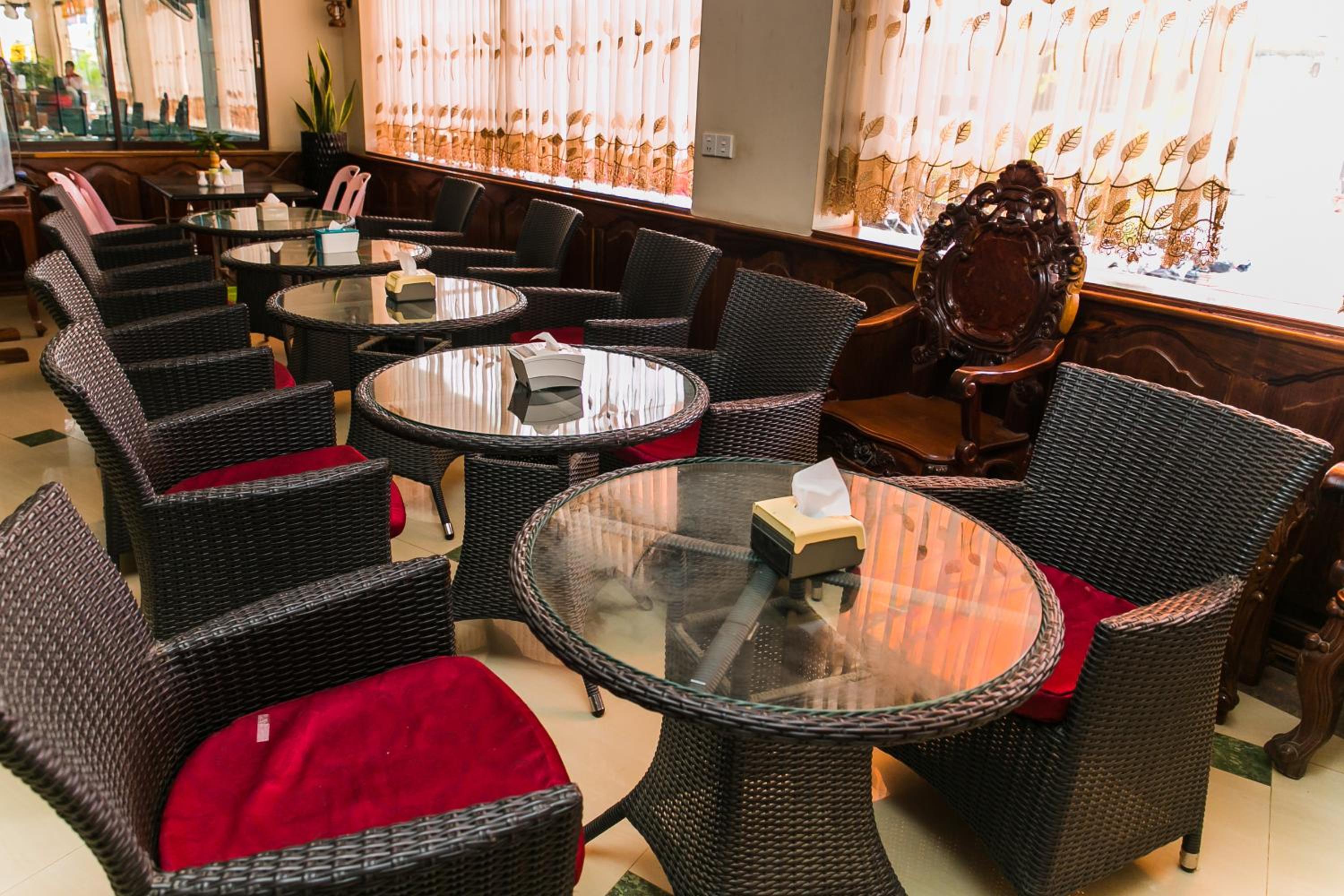 Battambang Vacations - Star Hotel - Property Image 4