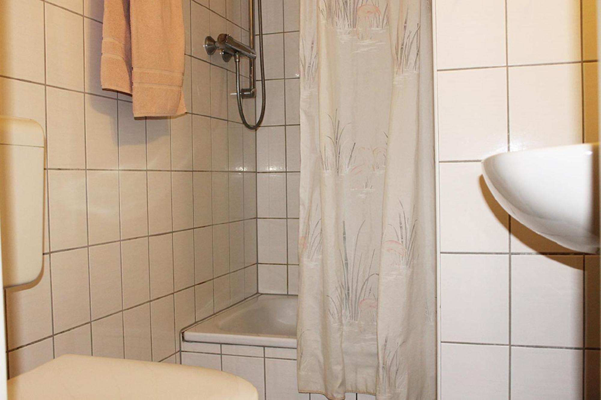 Photo 44