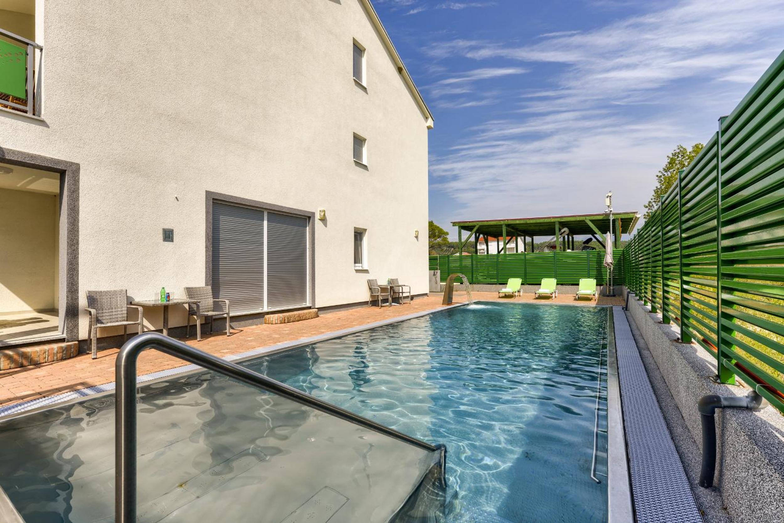 Batimat Apartments view 4