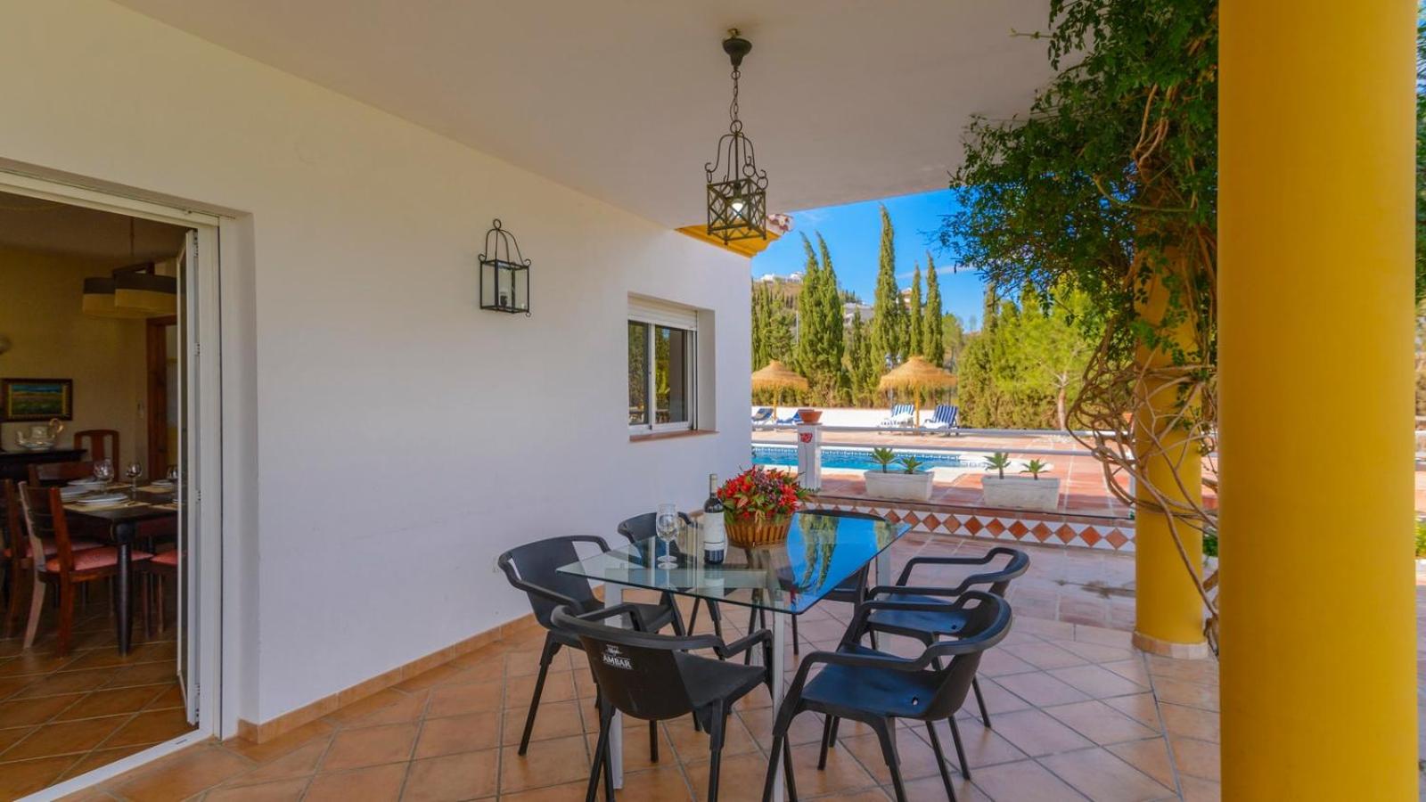 Casa Rocio y Paloma Vinuela by Ruralidays view 4