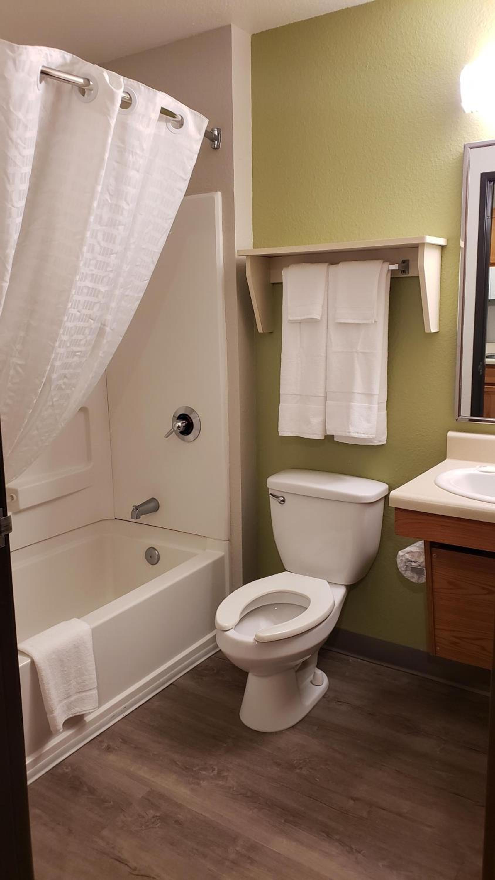 WoodSpring Suites Kansas City Lenexa - Property Image 20