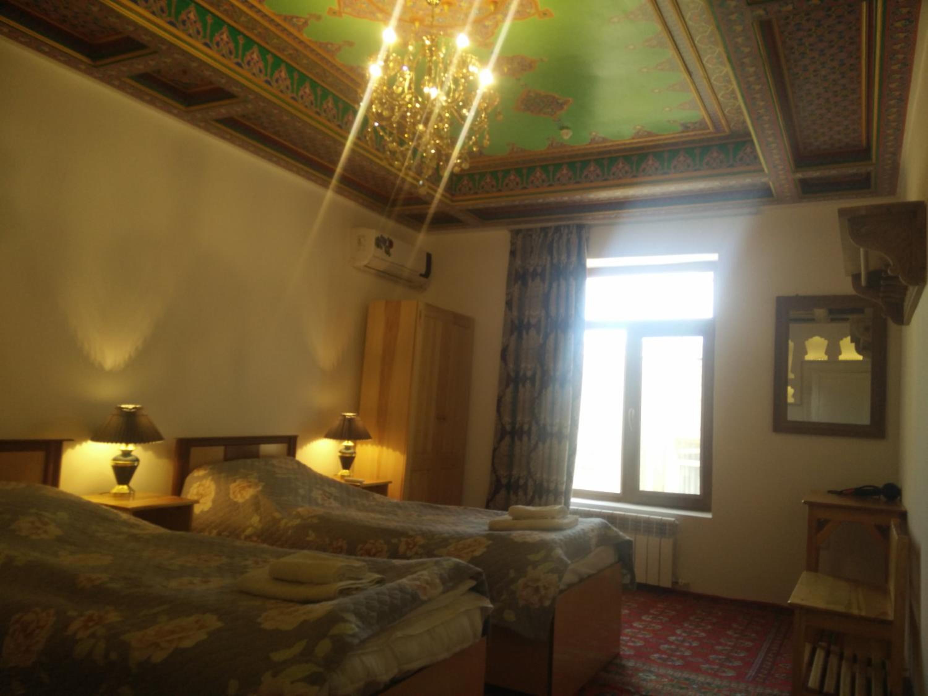 Photo 12